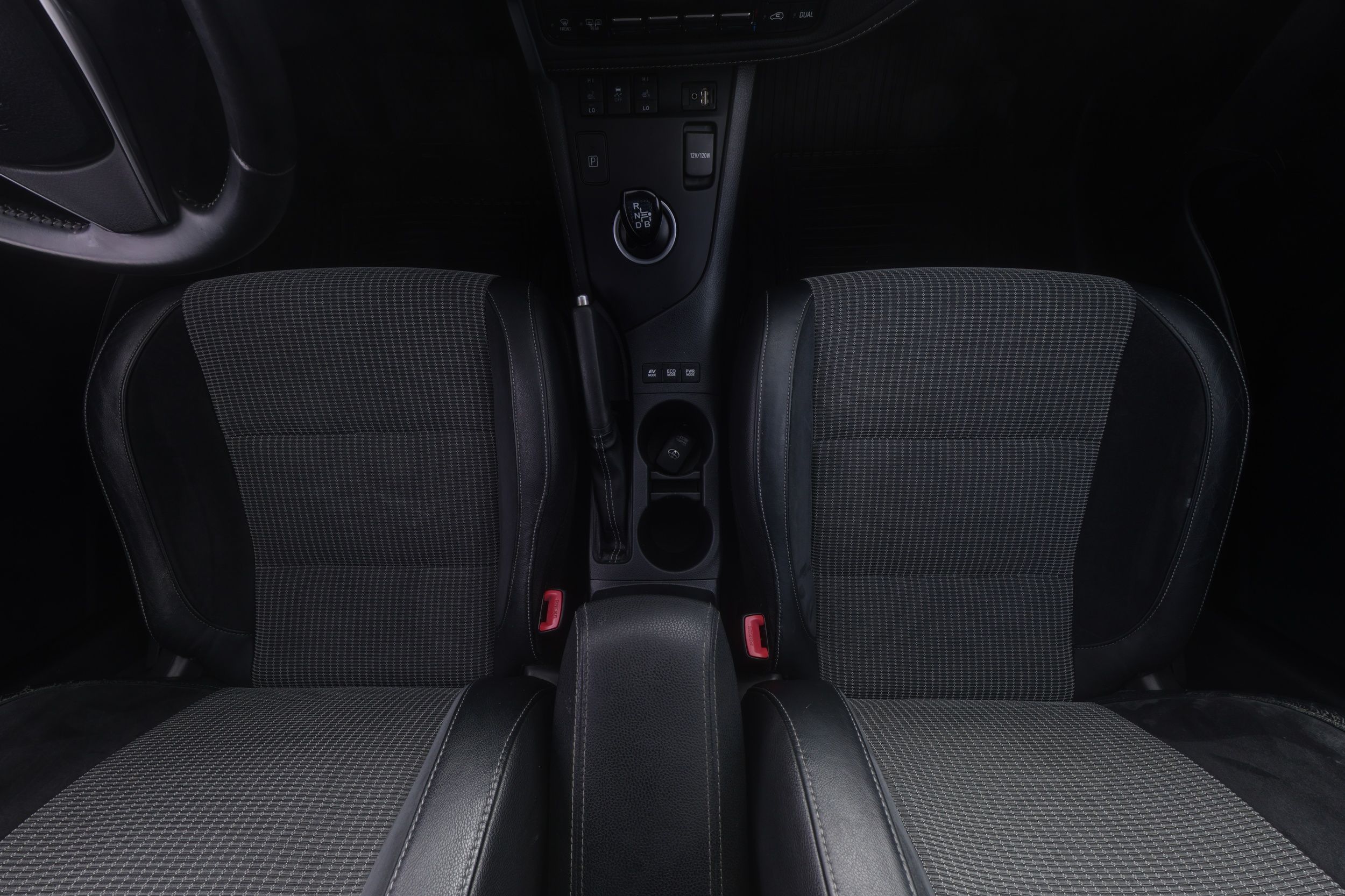 Toyota Auris 2016