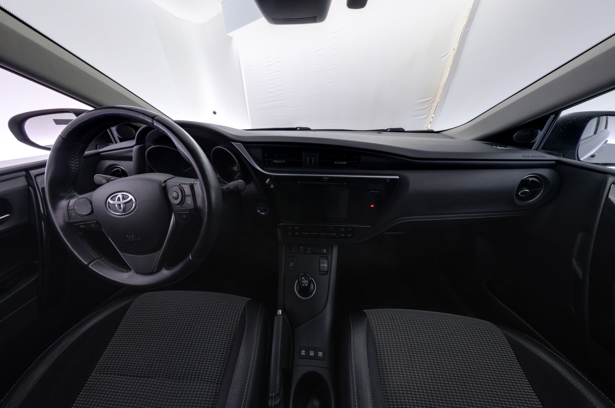 Toyota Auris 2016