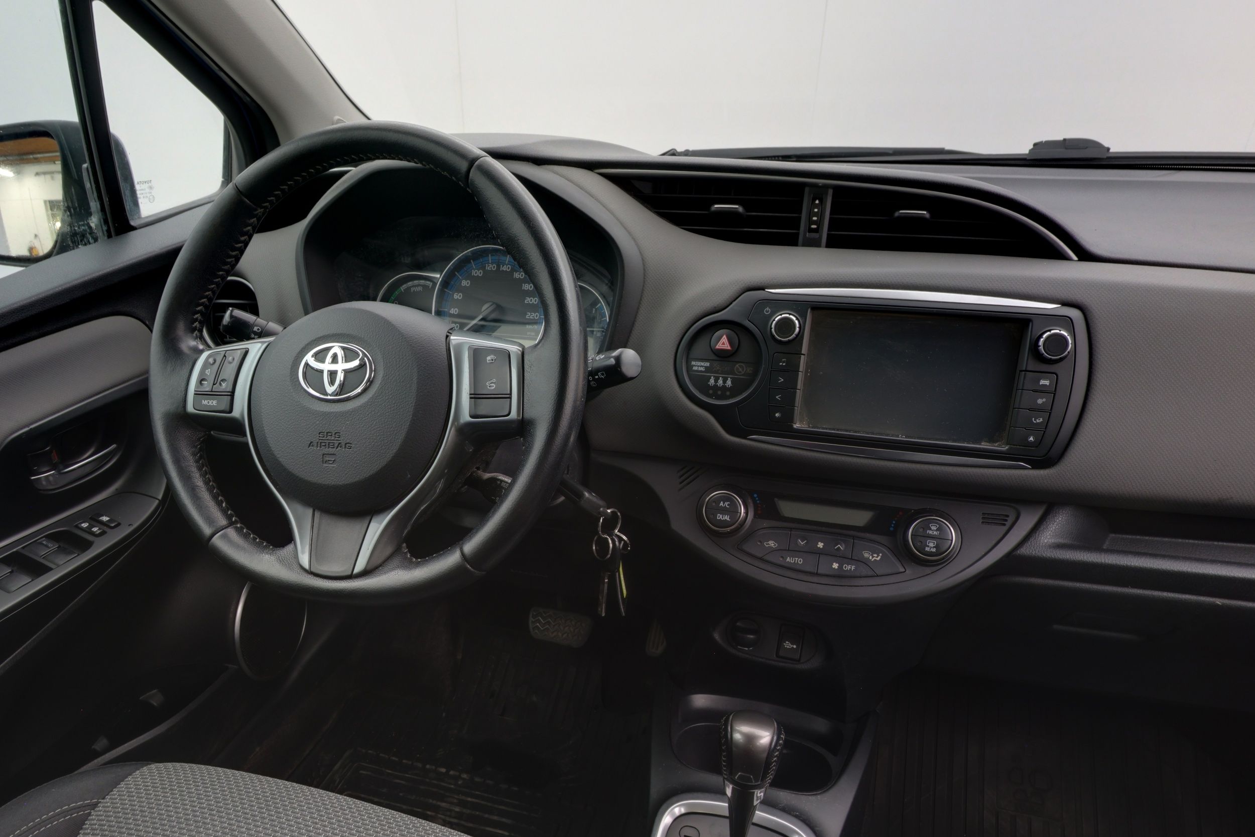 Toyota Yaris 2016