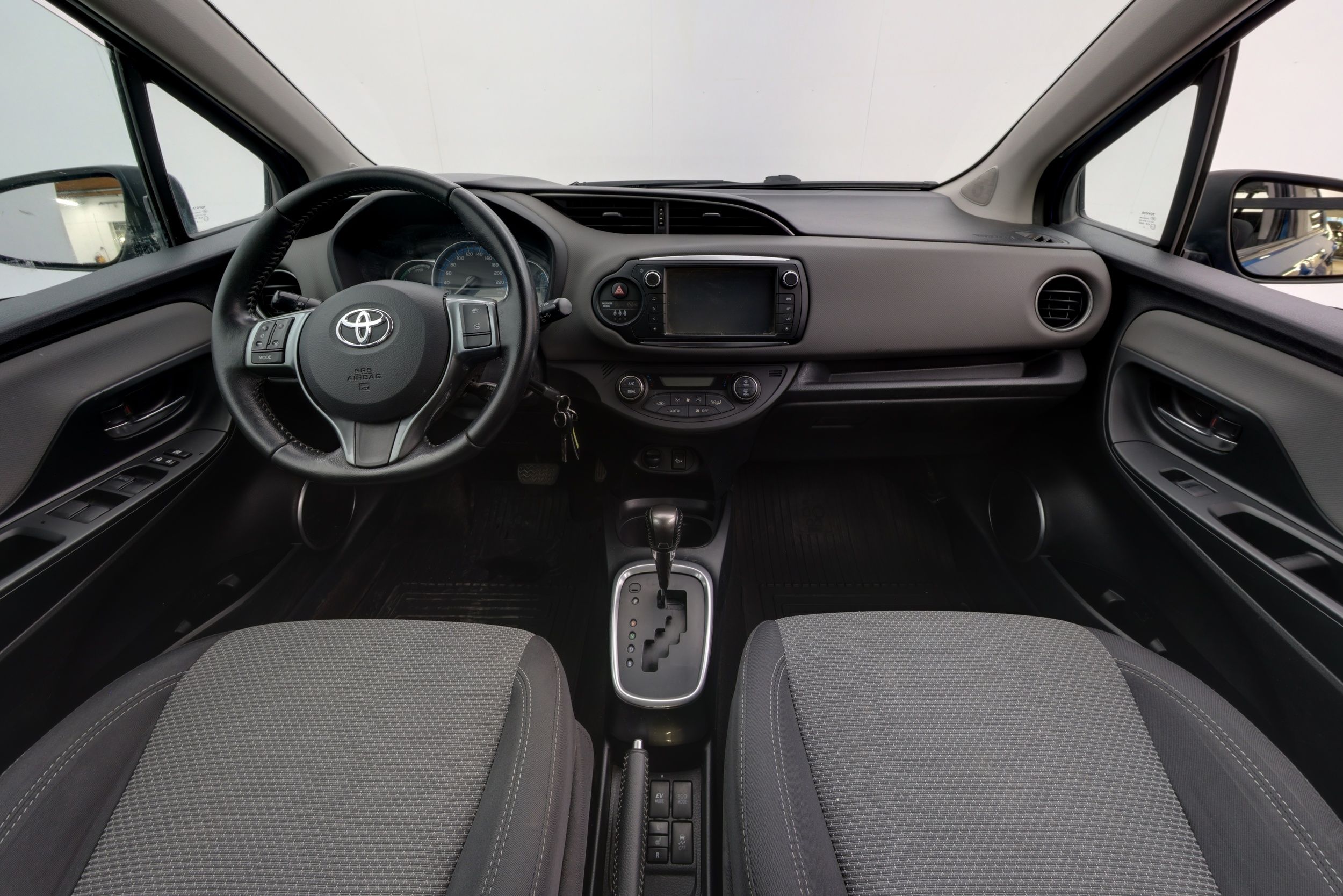 Toyota Yaris 2016