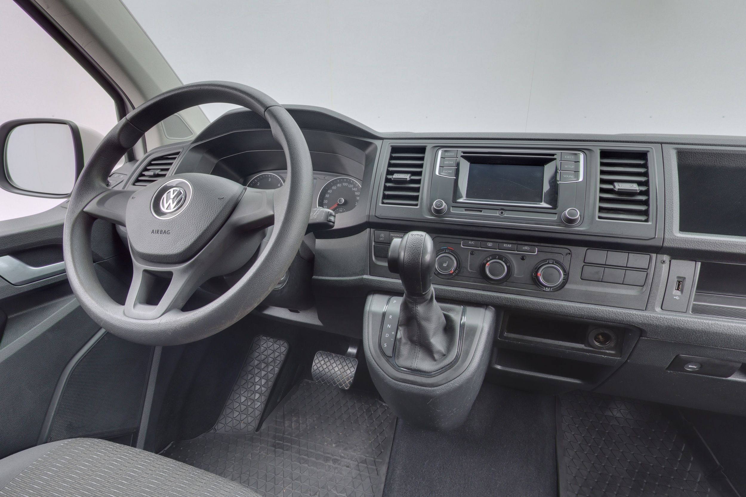 Volkswagen Caravelle 2019