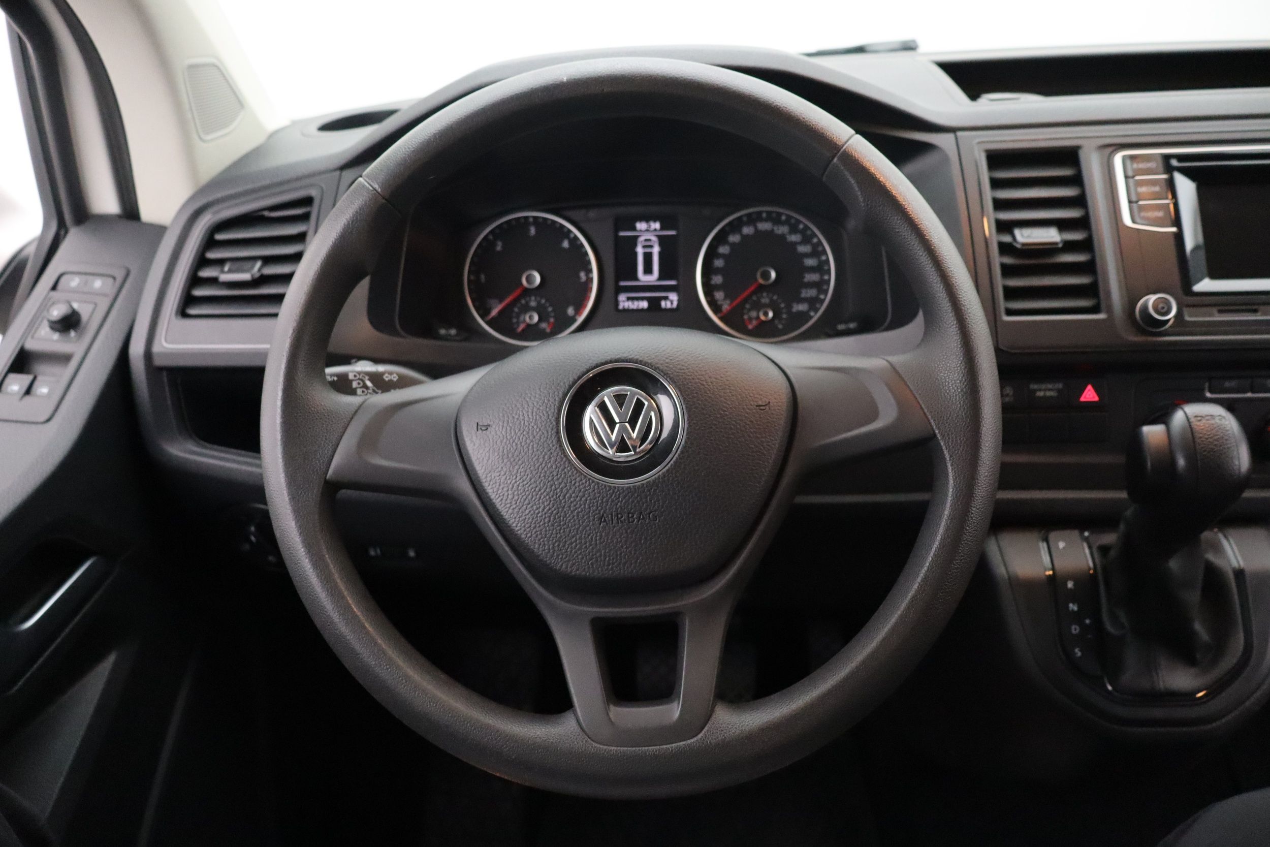 Volkswagen Caravelle 2019
