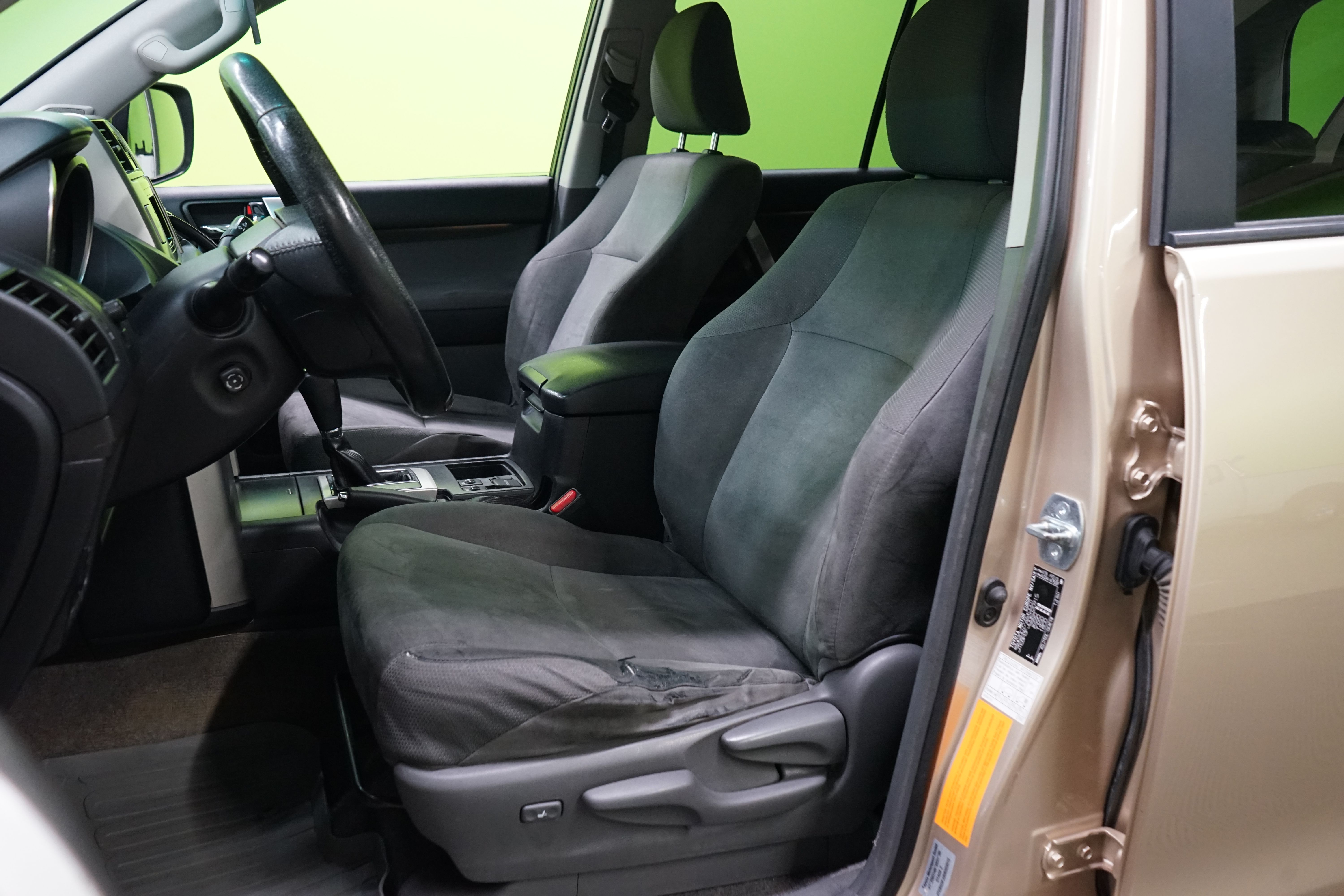 Toyota Land Cruiser 2010