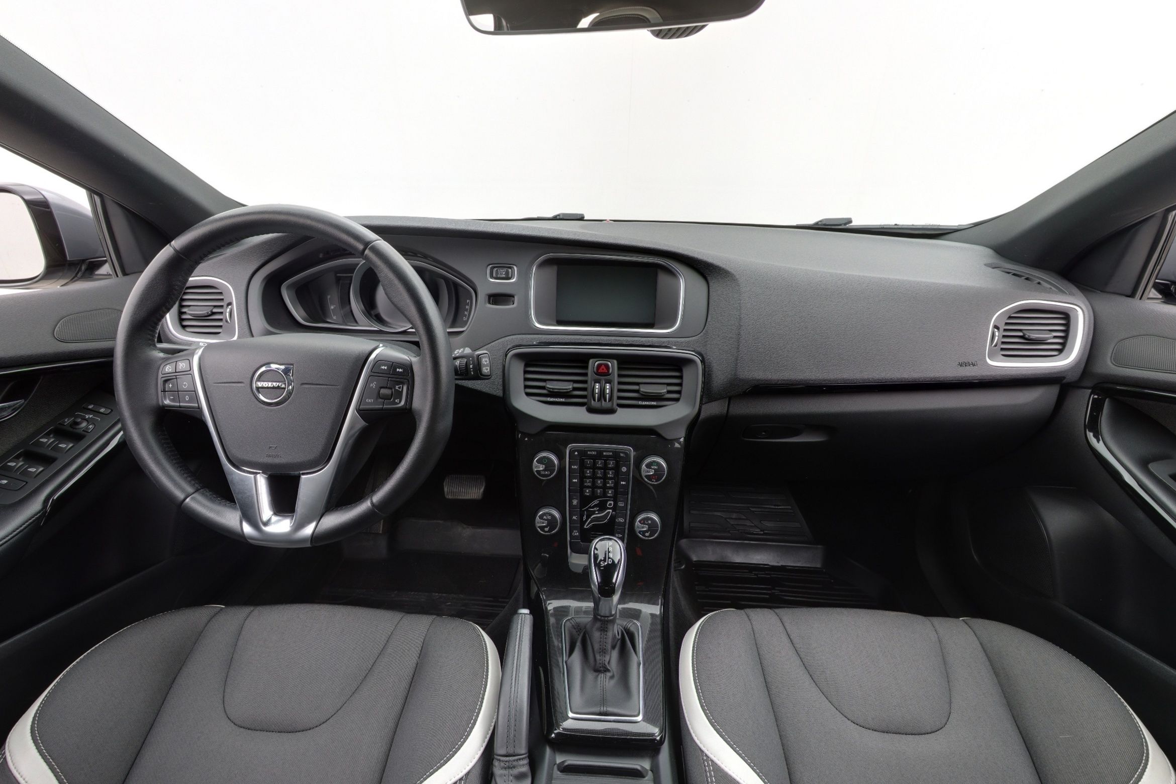 Volvo V40 2019