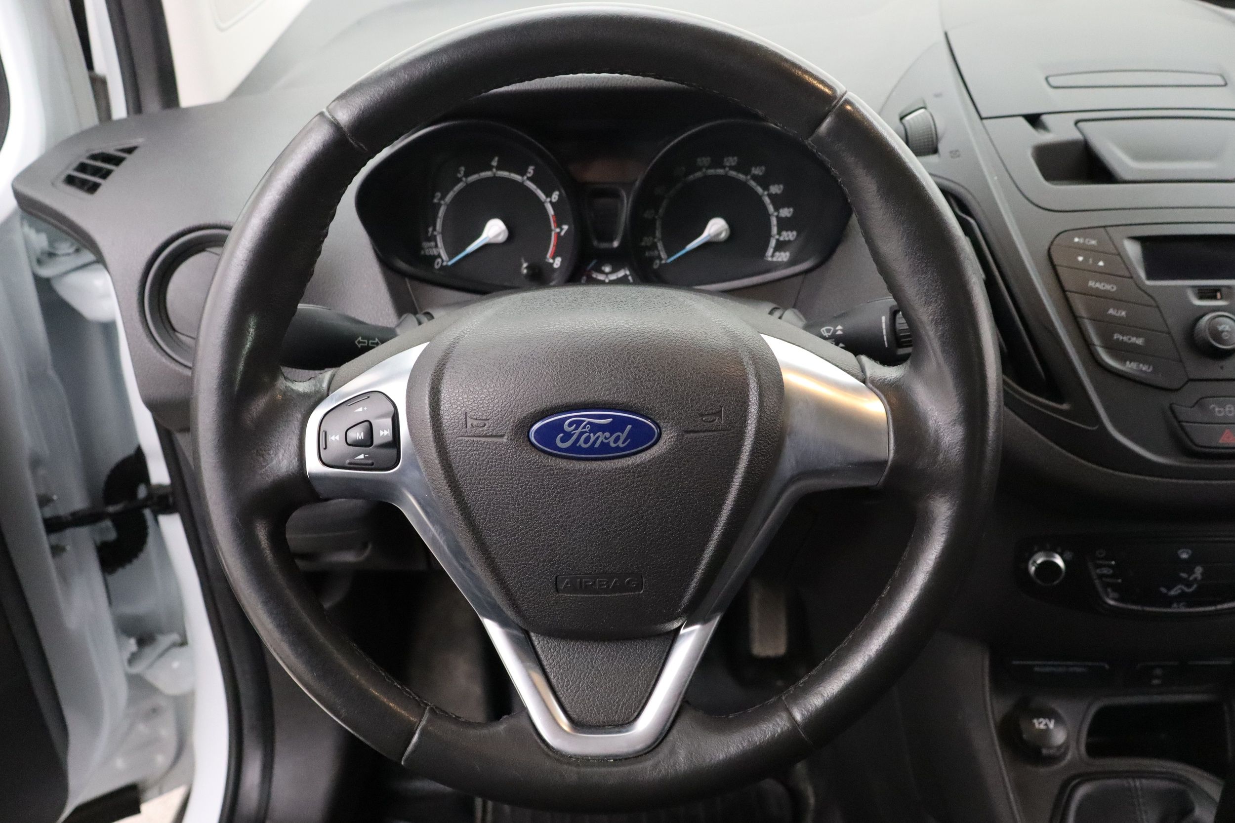 Ford Transit Courier 2016