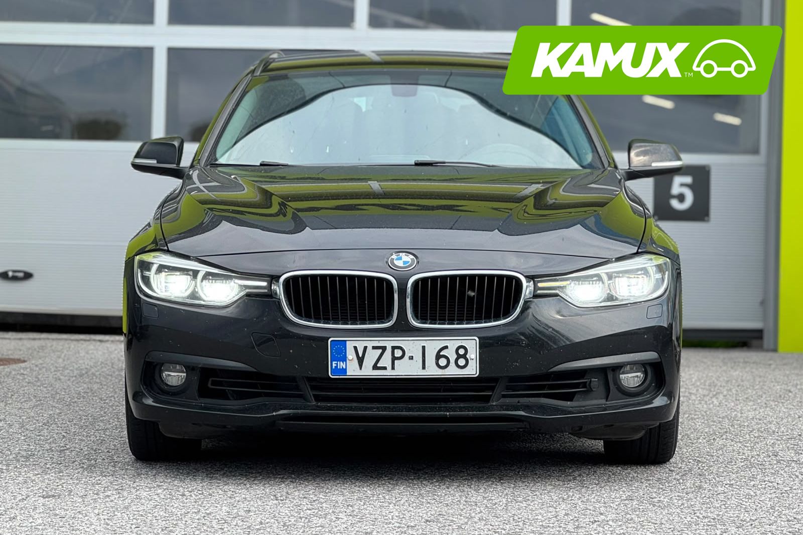 BMW 318 2018