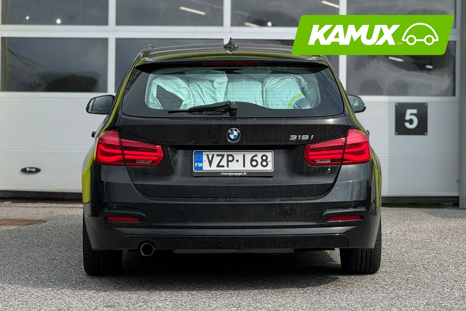 BMW 318 2018