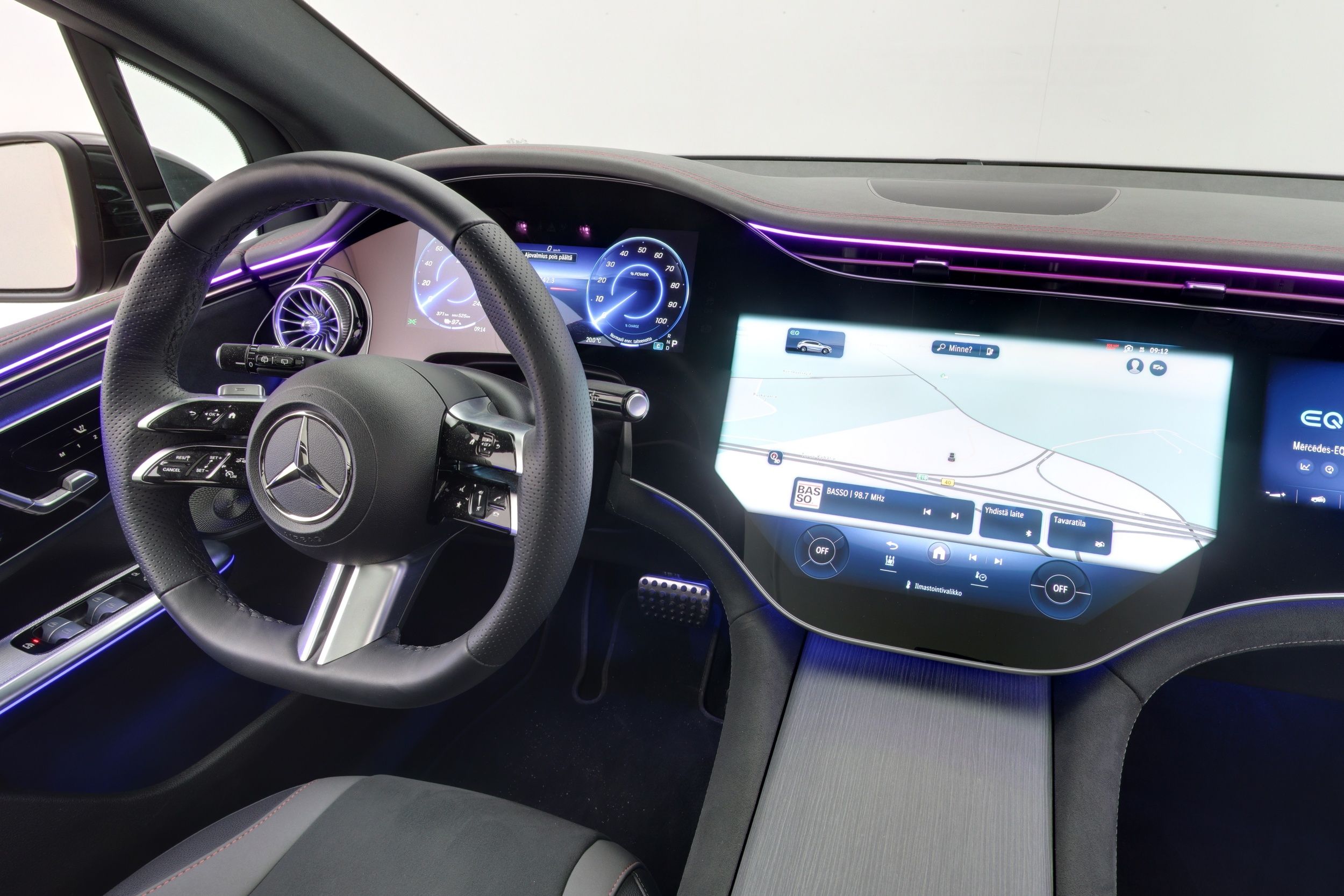 Mercedes-Benz EQE SUV 2025