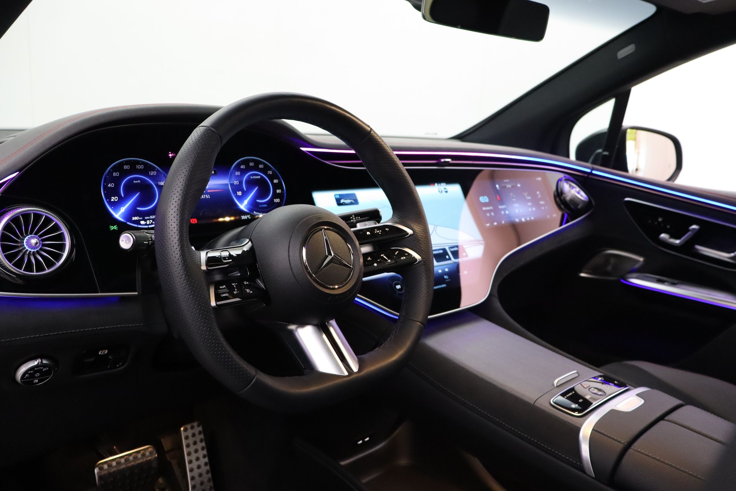 Mercedes-Benz EQE SUV 2025