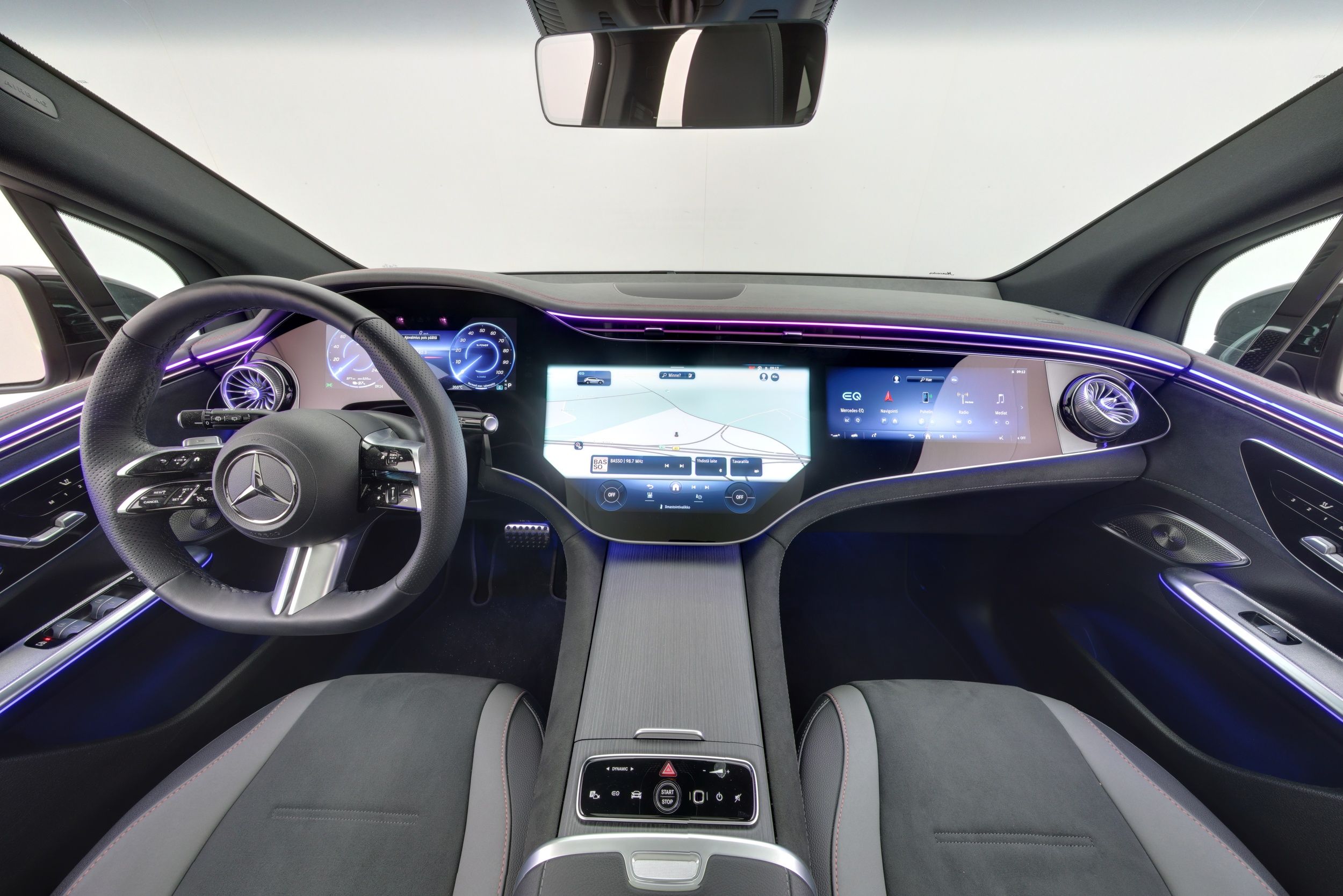 Mercedes-Benz EQE SUV 2025