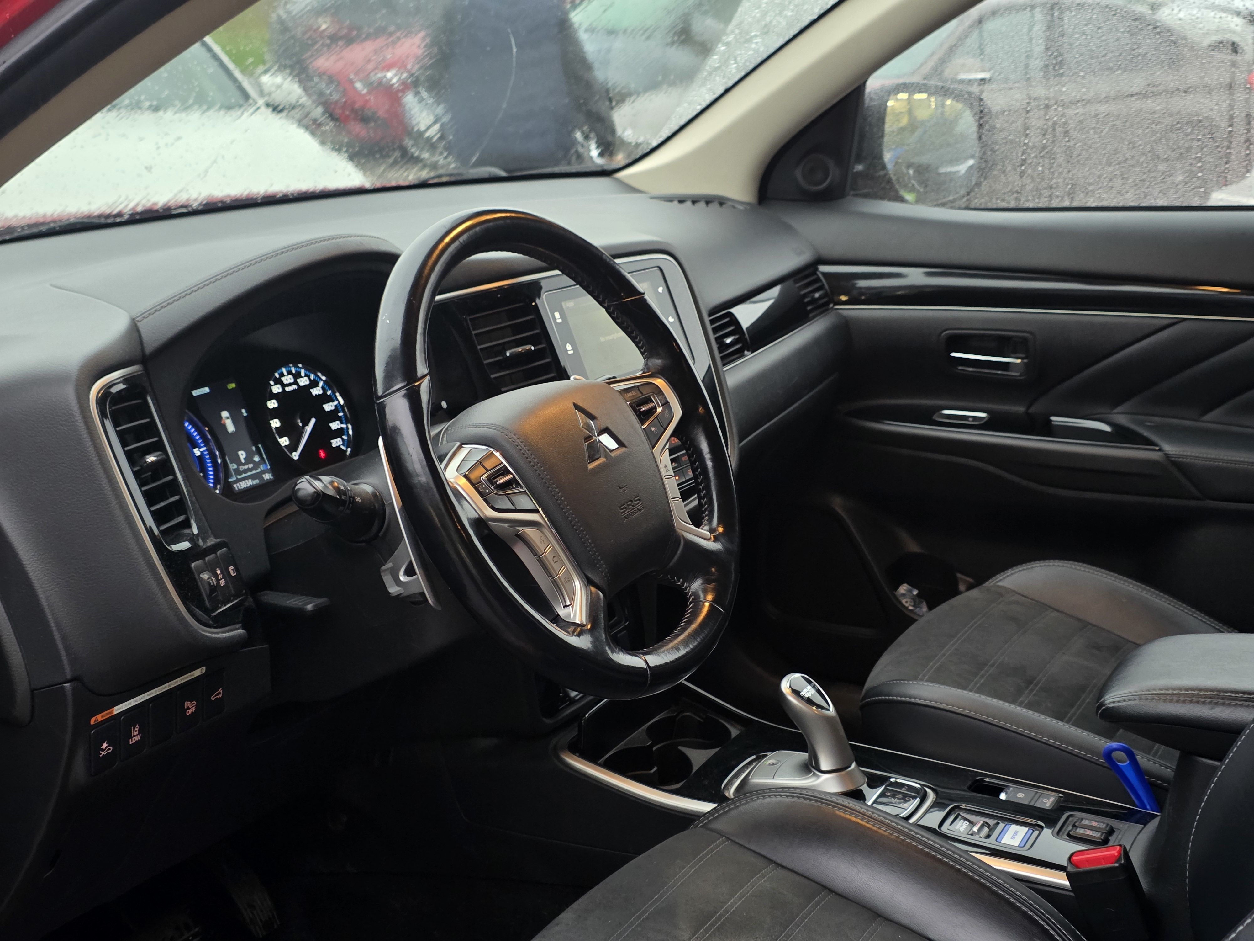 Mitsubishi Outlander PHEV 2019