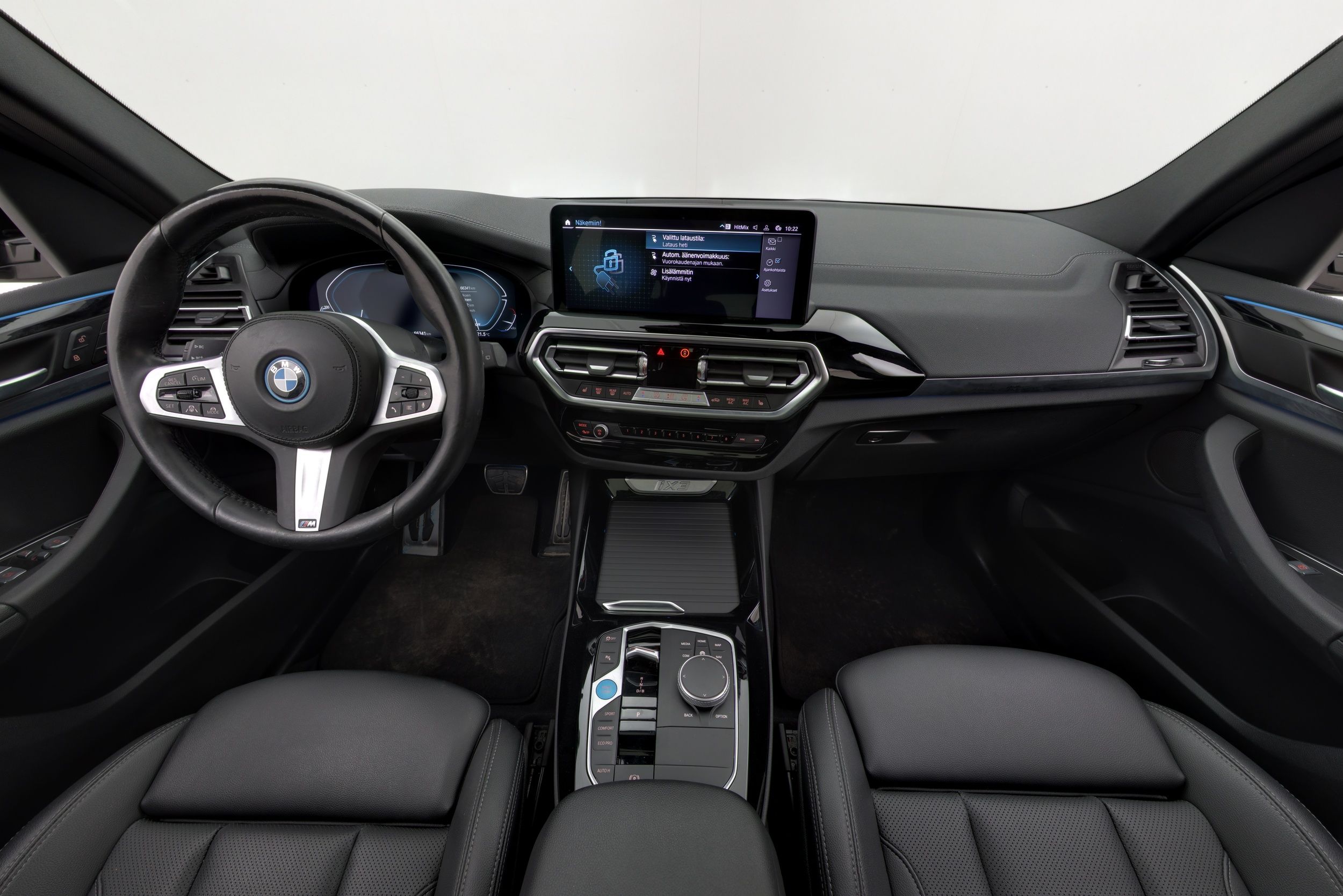 BMW iX3 2023
