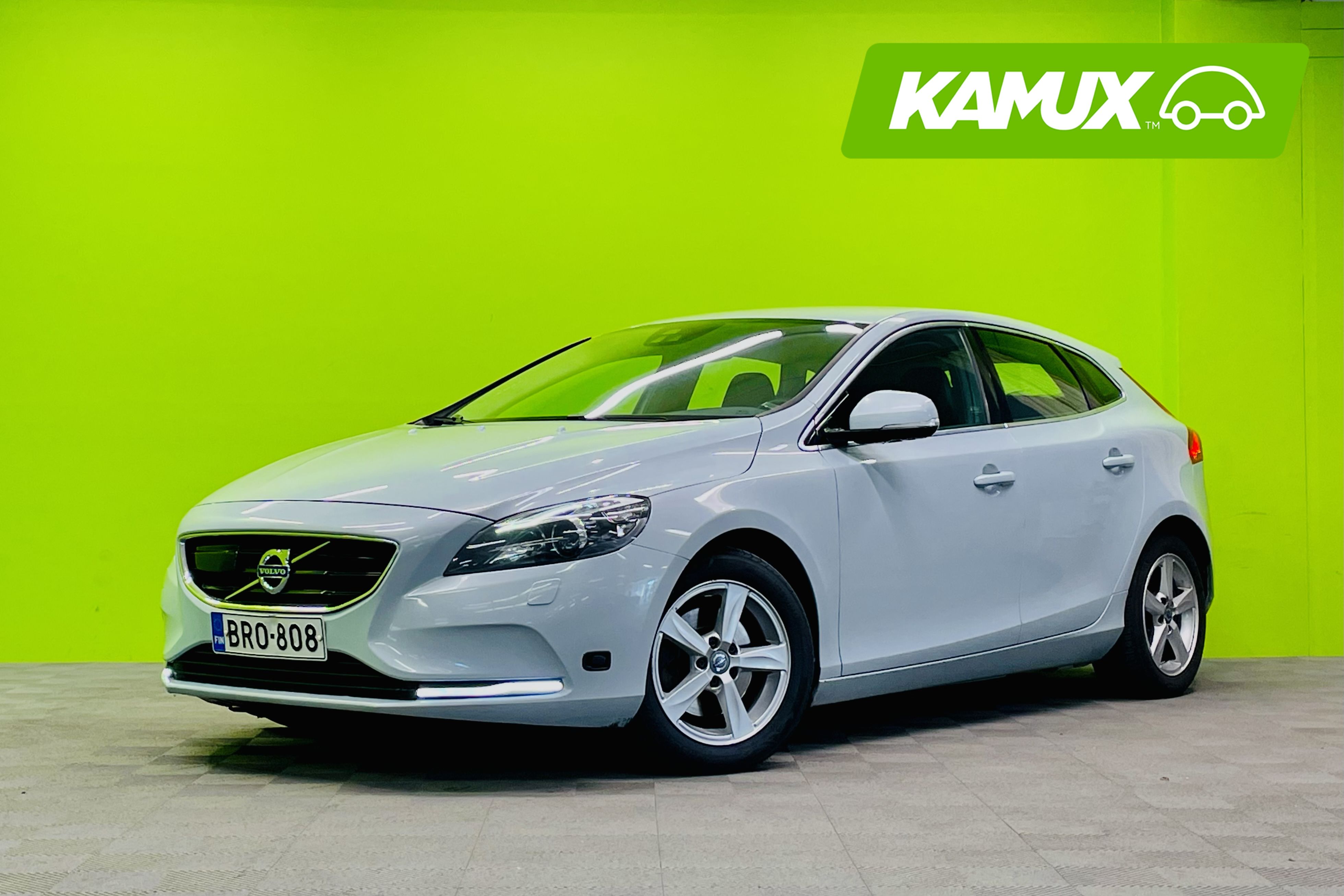 Volvo V40 2014