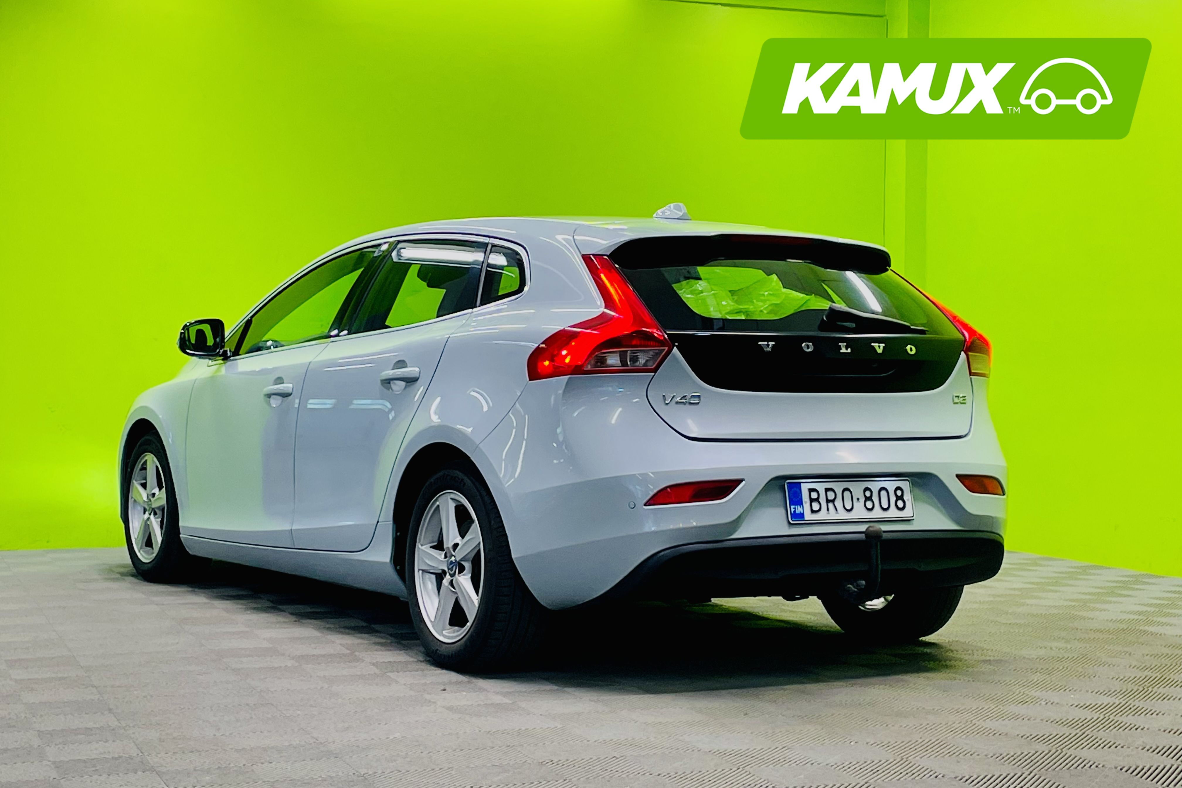 Volvo V40 2014
