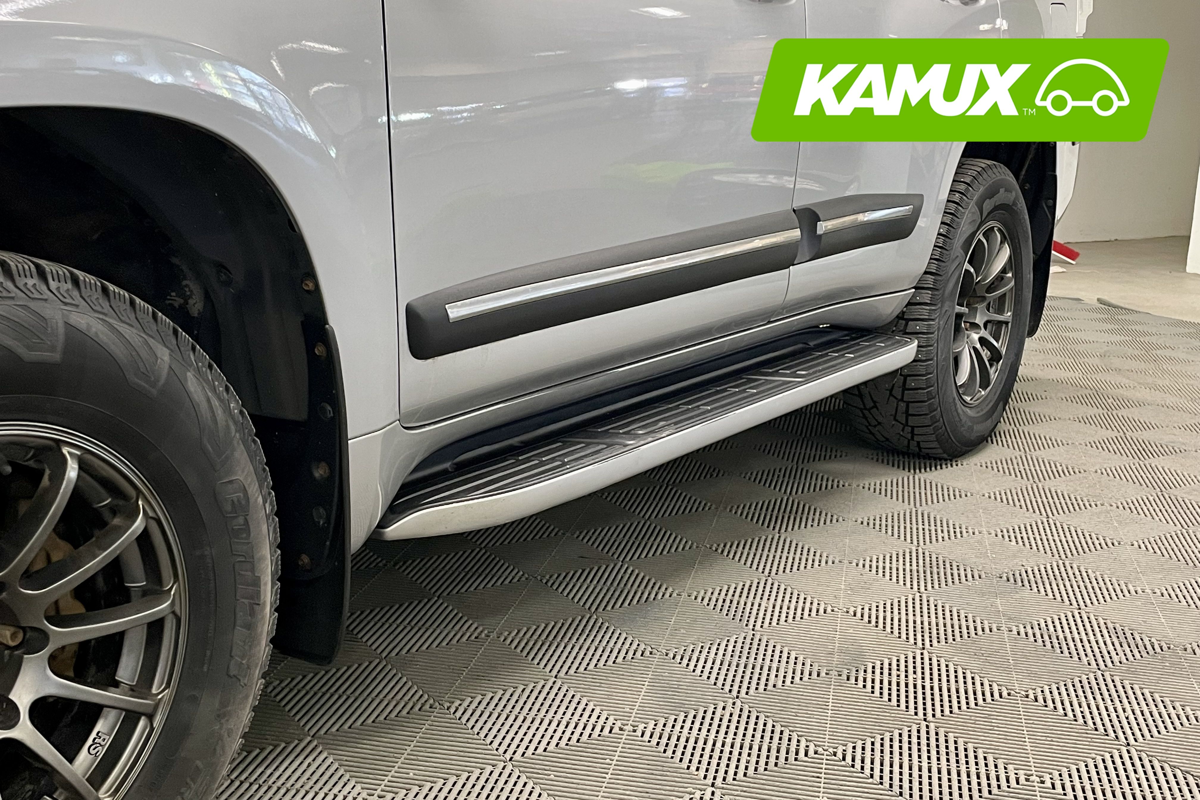 Toyota Land Cruiser 2012