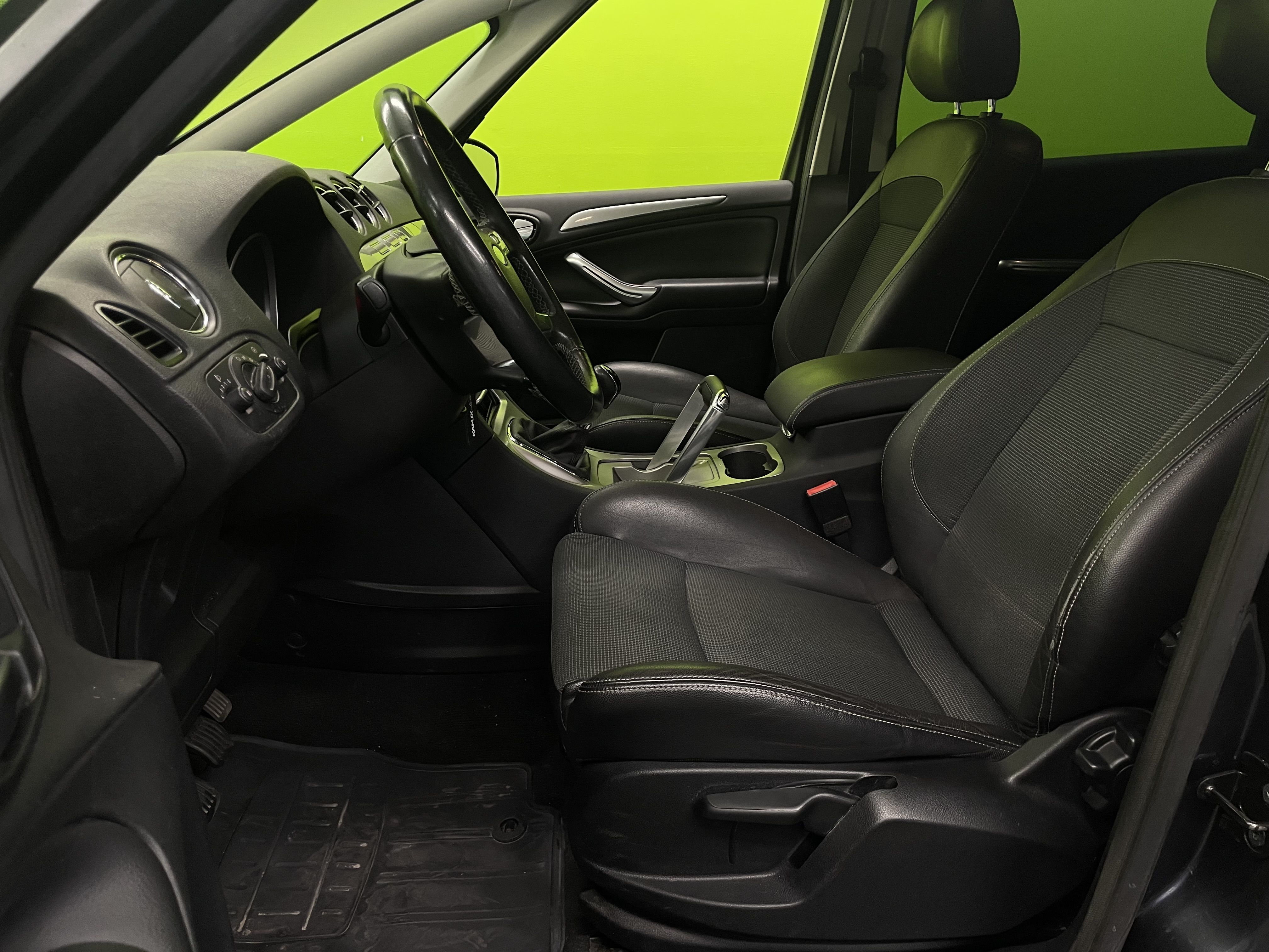 Ford S-MAX 2010