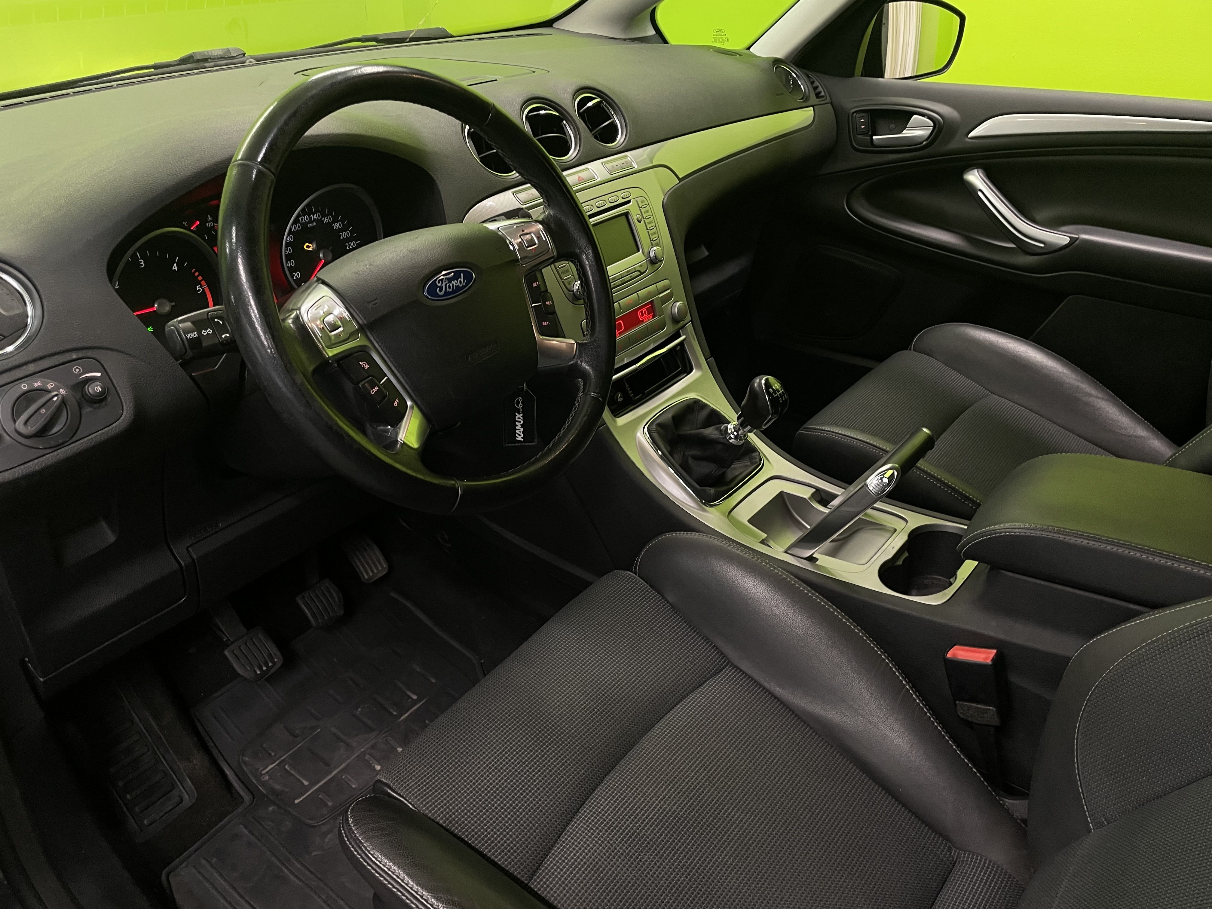 Ford S-MAX 2010
