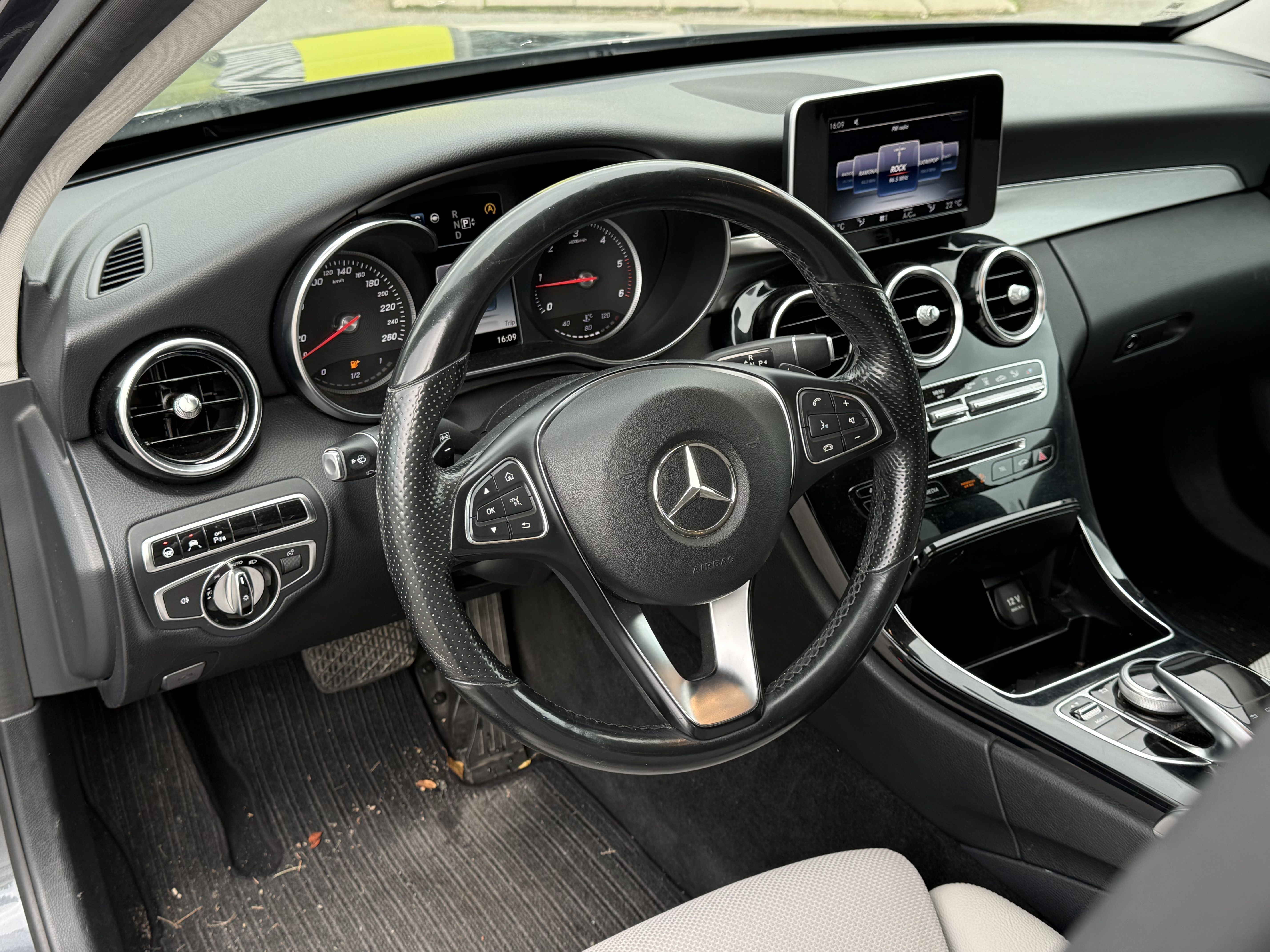 Mercedes-Benz C 2015