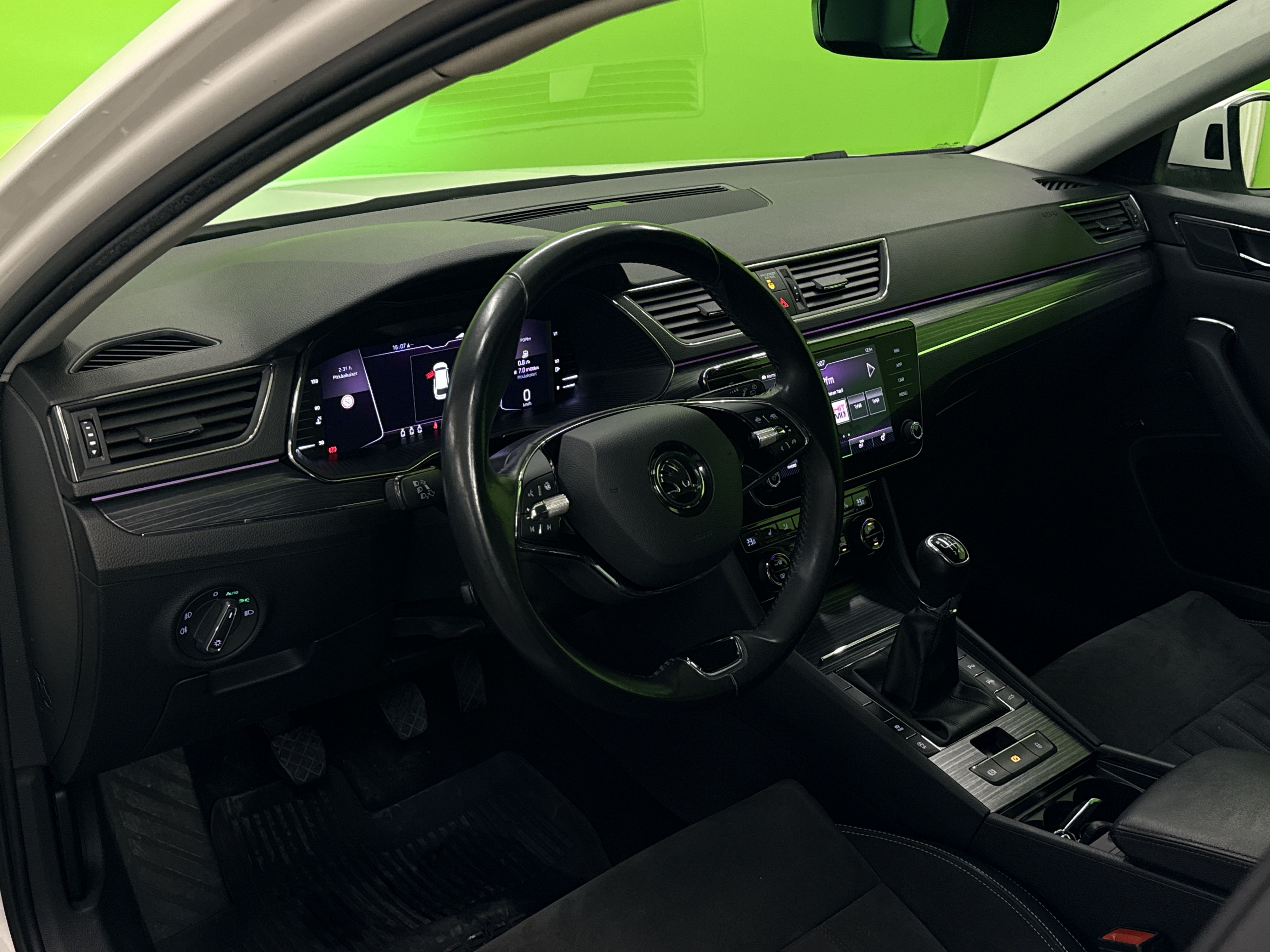 Skoda Superb 2021