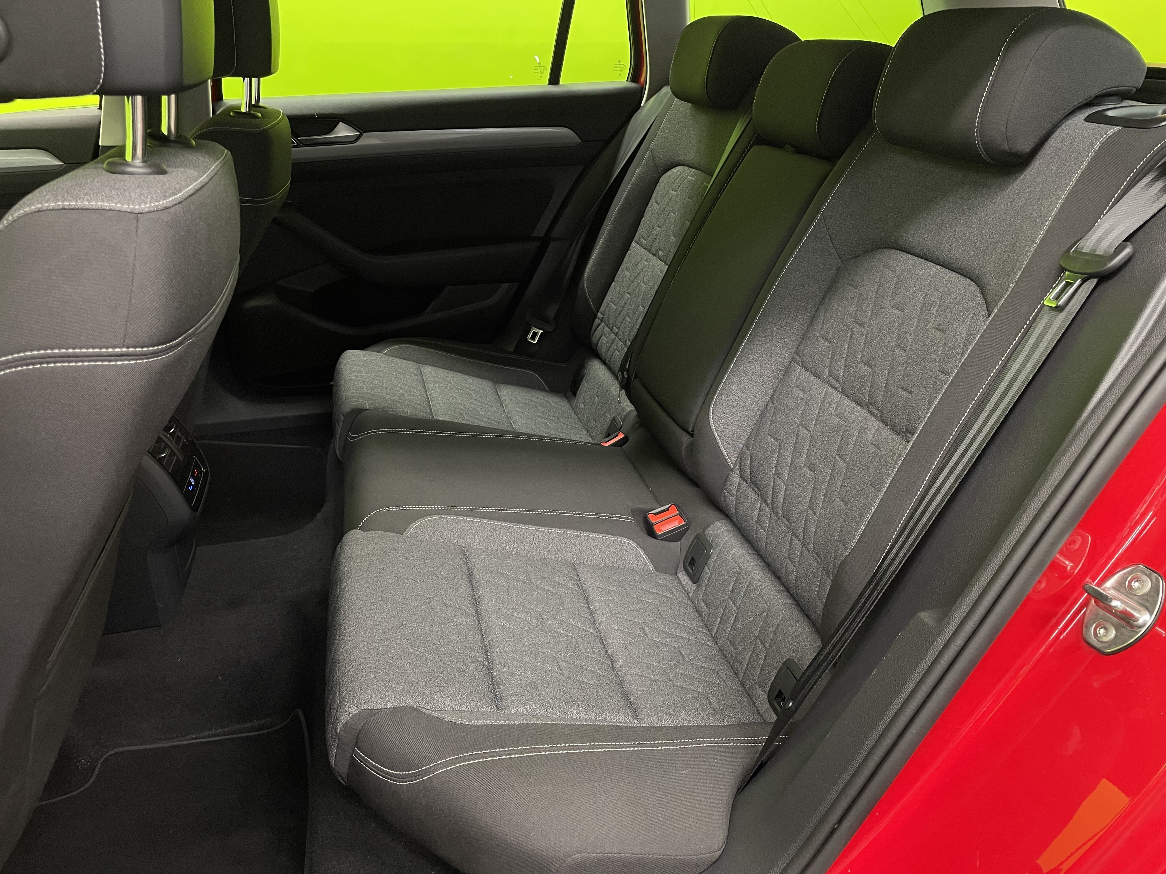 Volkswagen Passat 2023