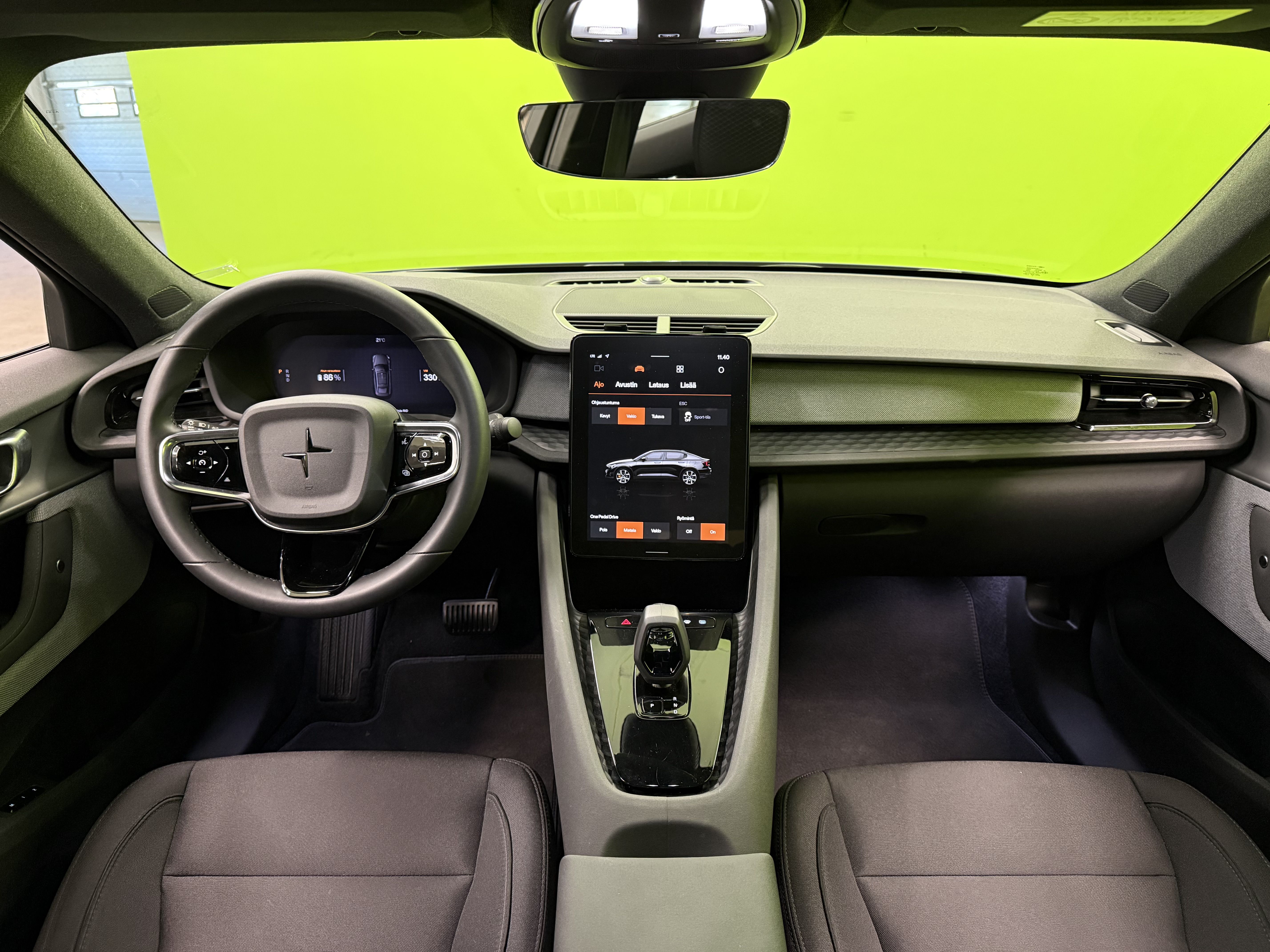 Polestar 2 2023