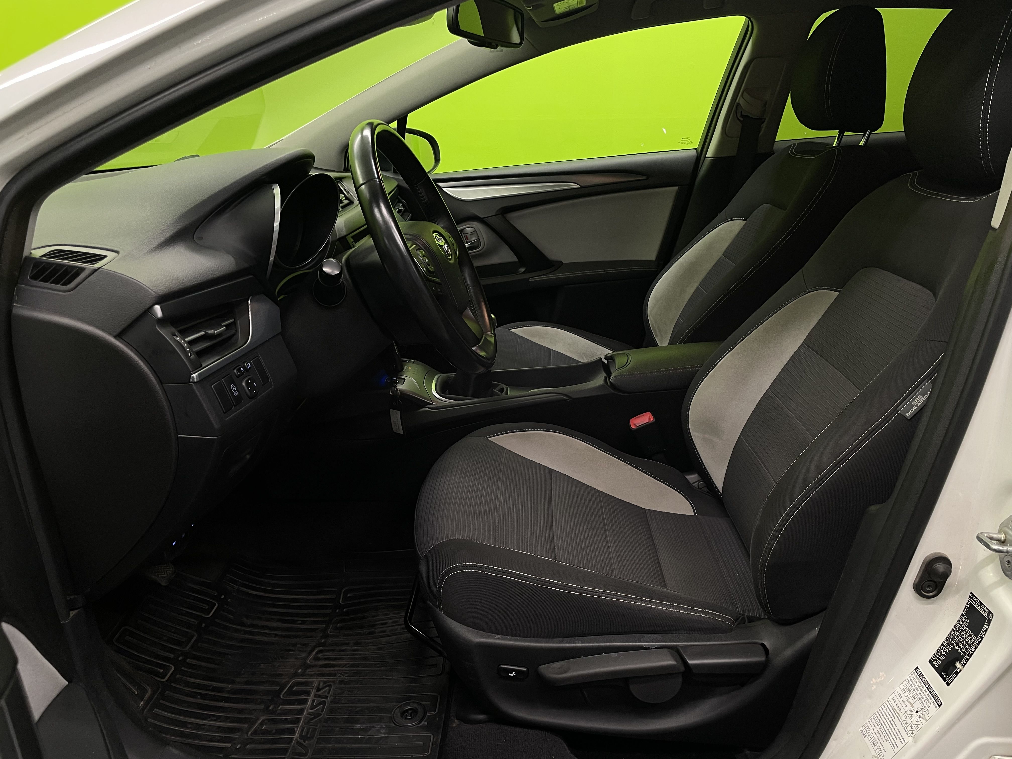 Toyota Avensis 2017