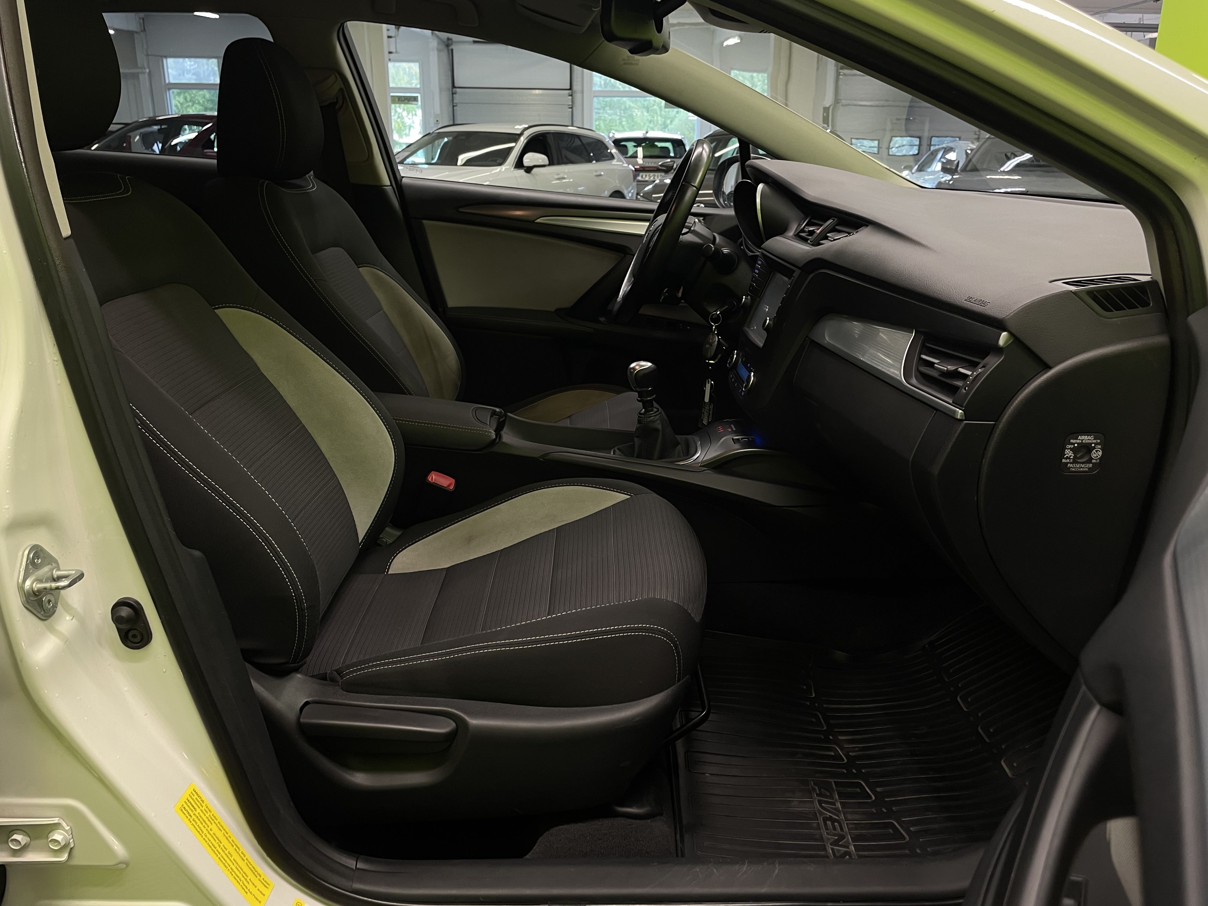 Toyota Avensis 2017