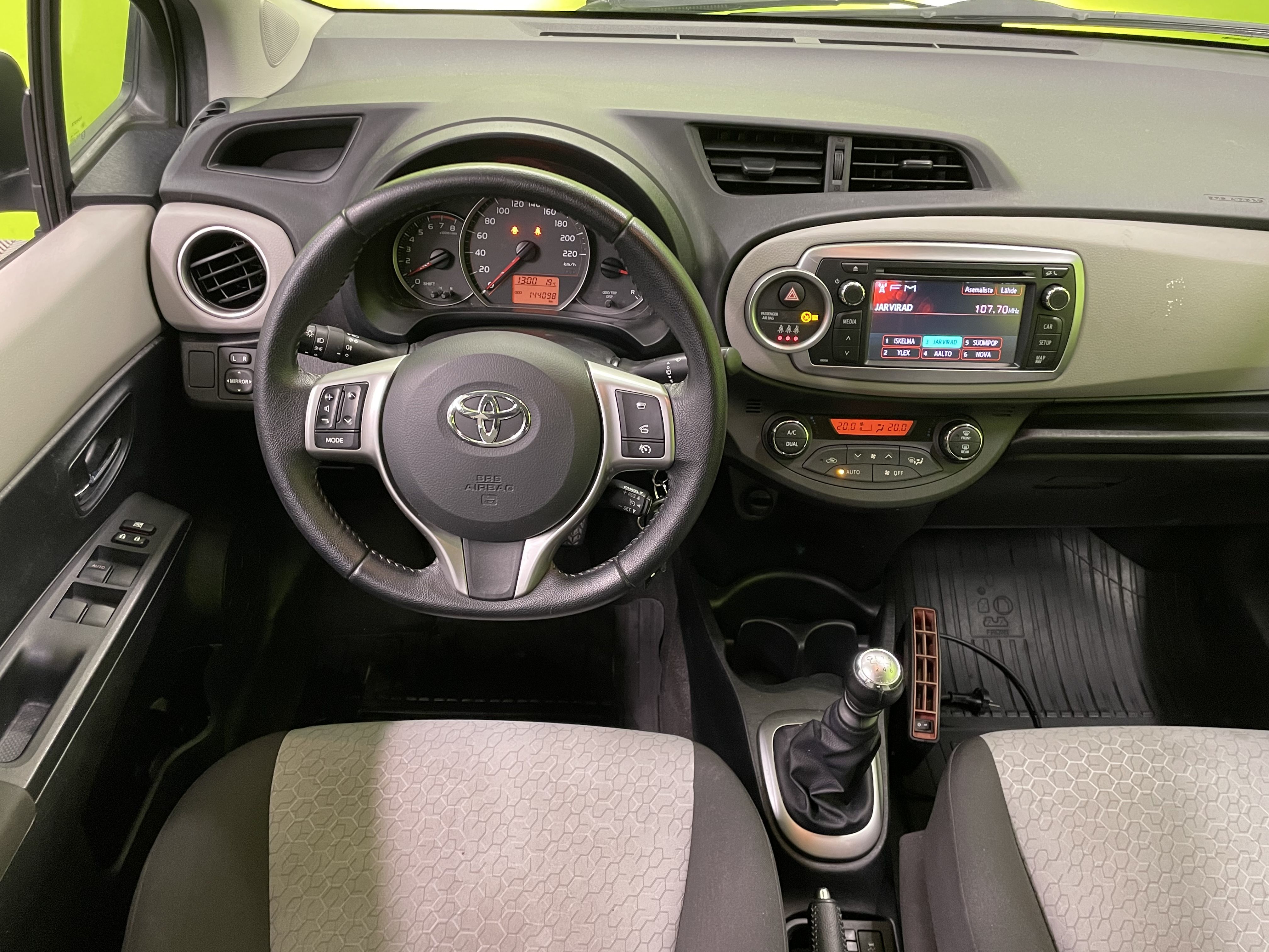 Toyota Yaris 2012