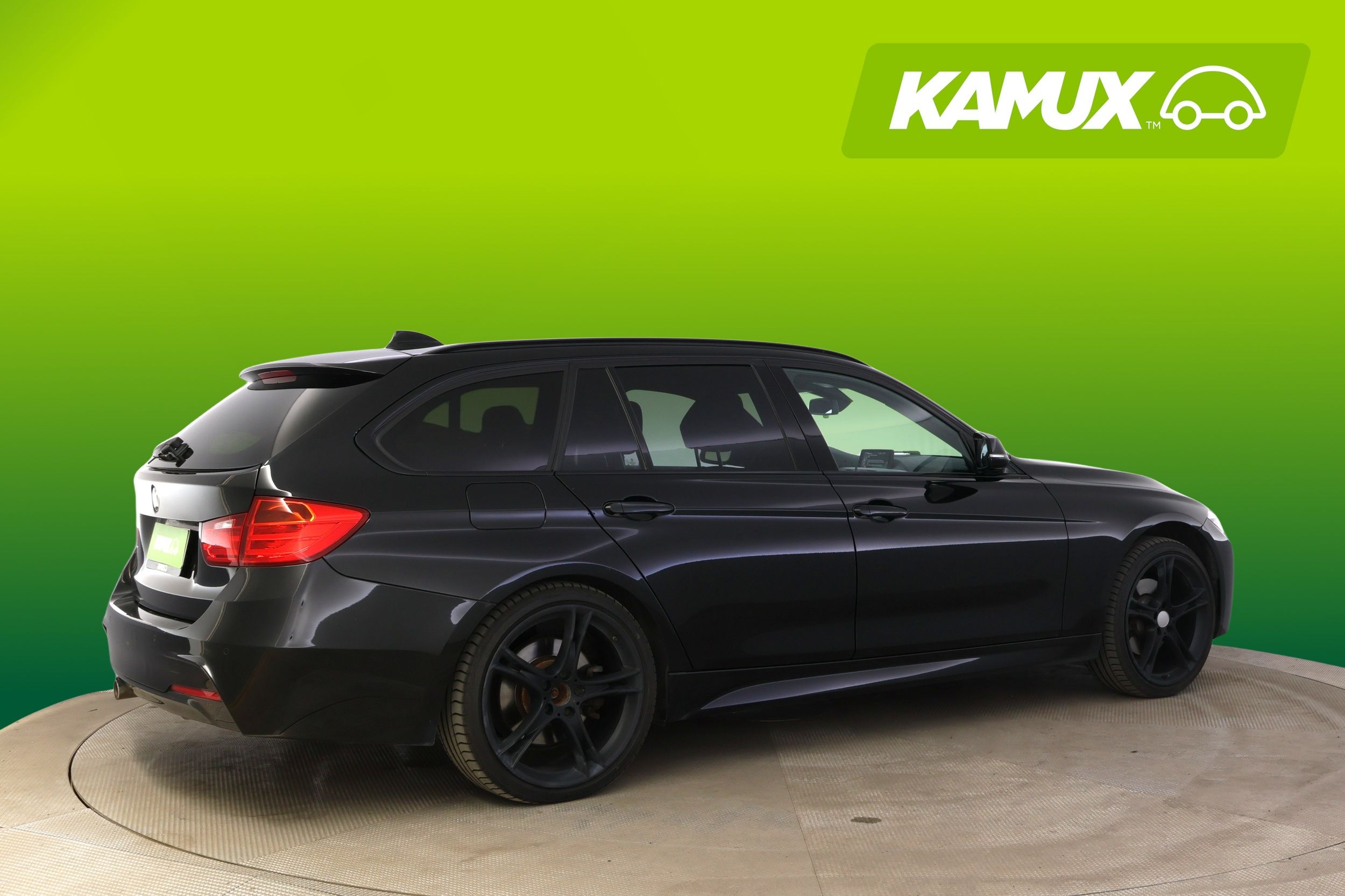 BMW 330 2015