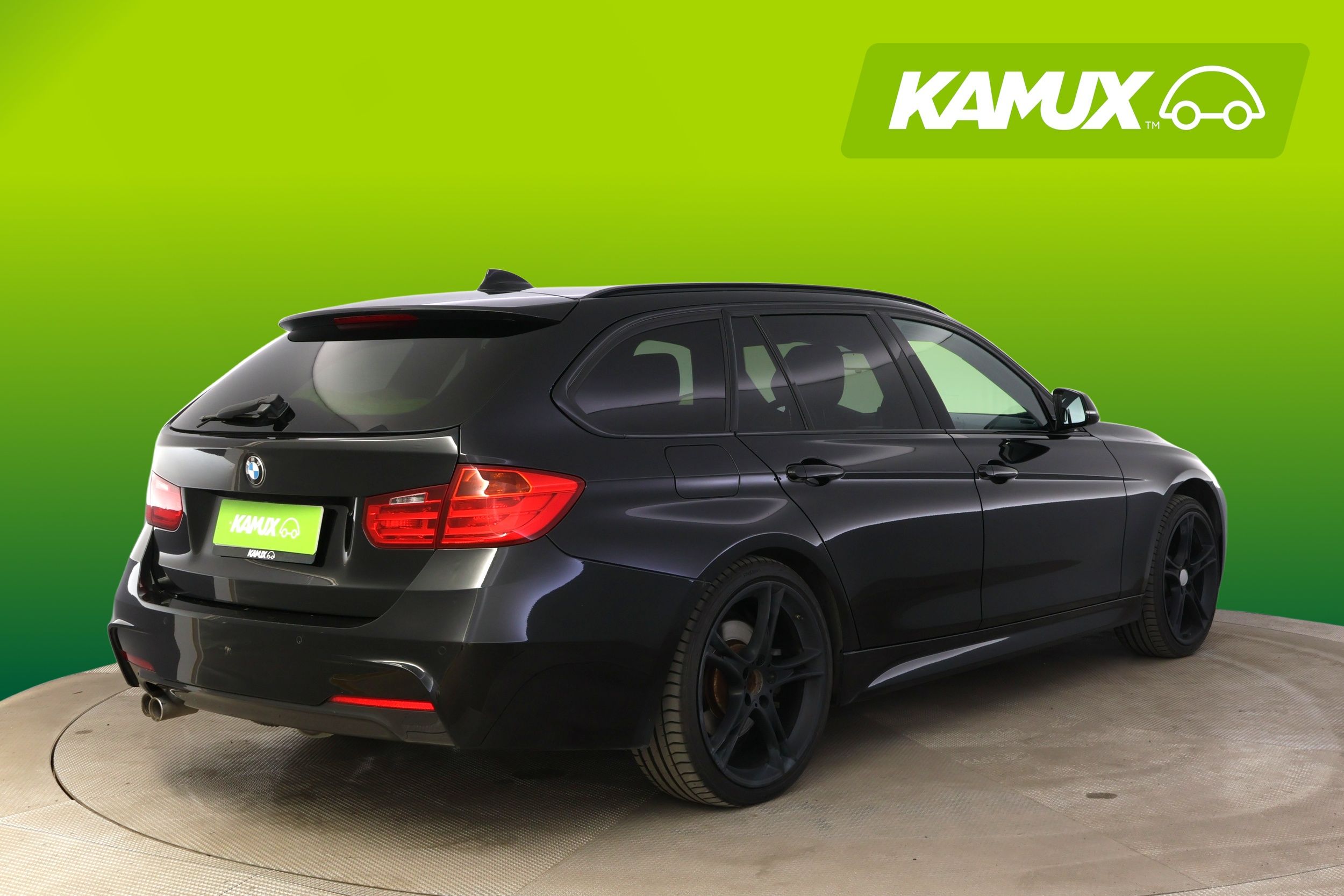 BMW 330 2015