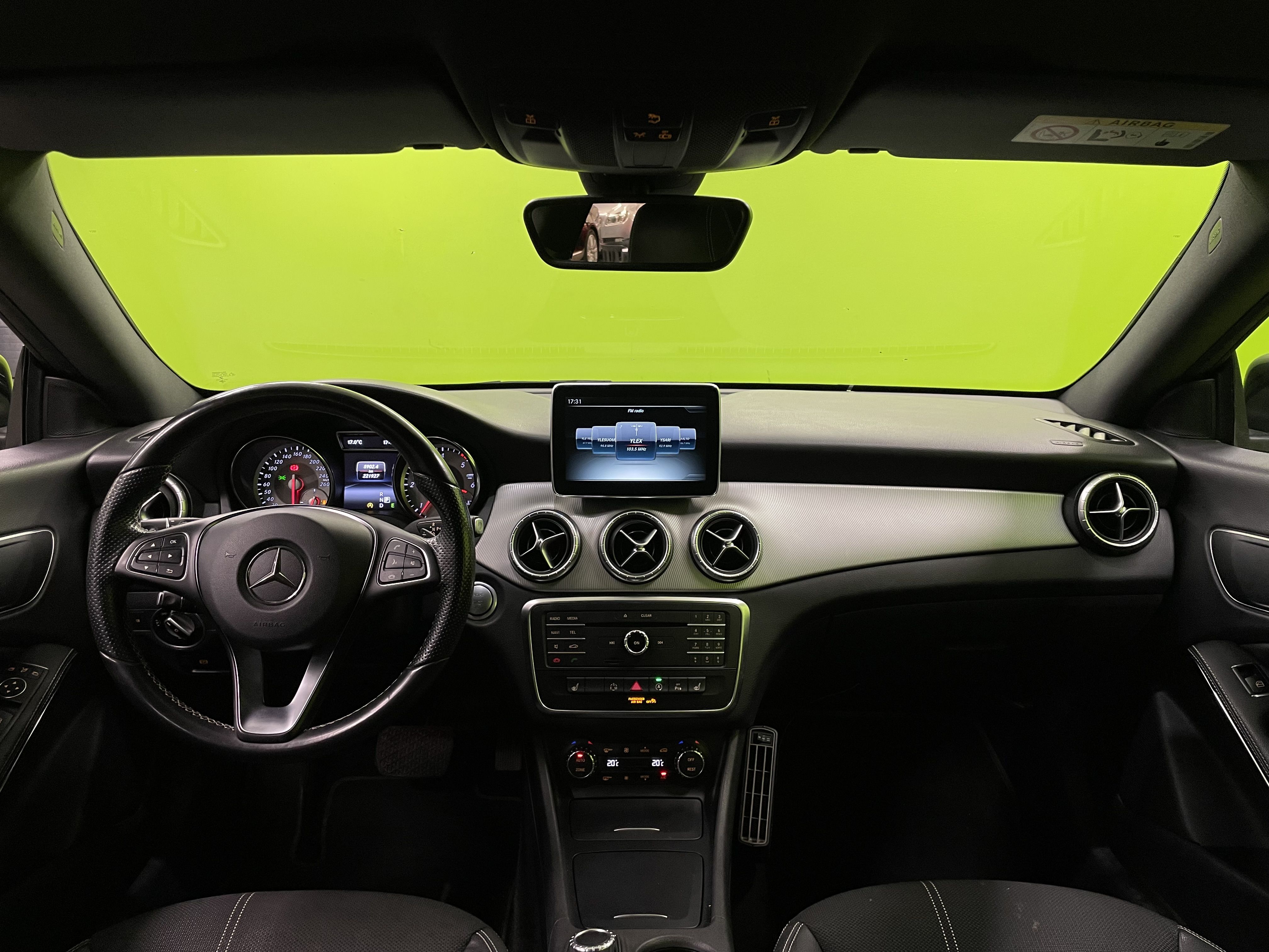 Mercedes-Benz CLA 2015