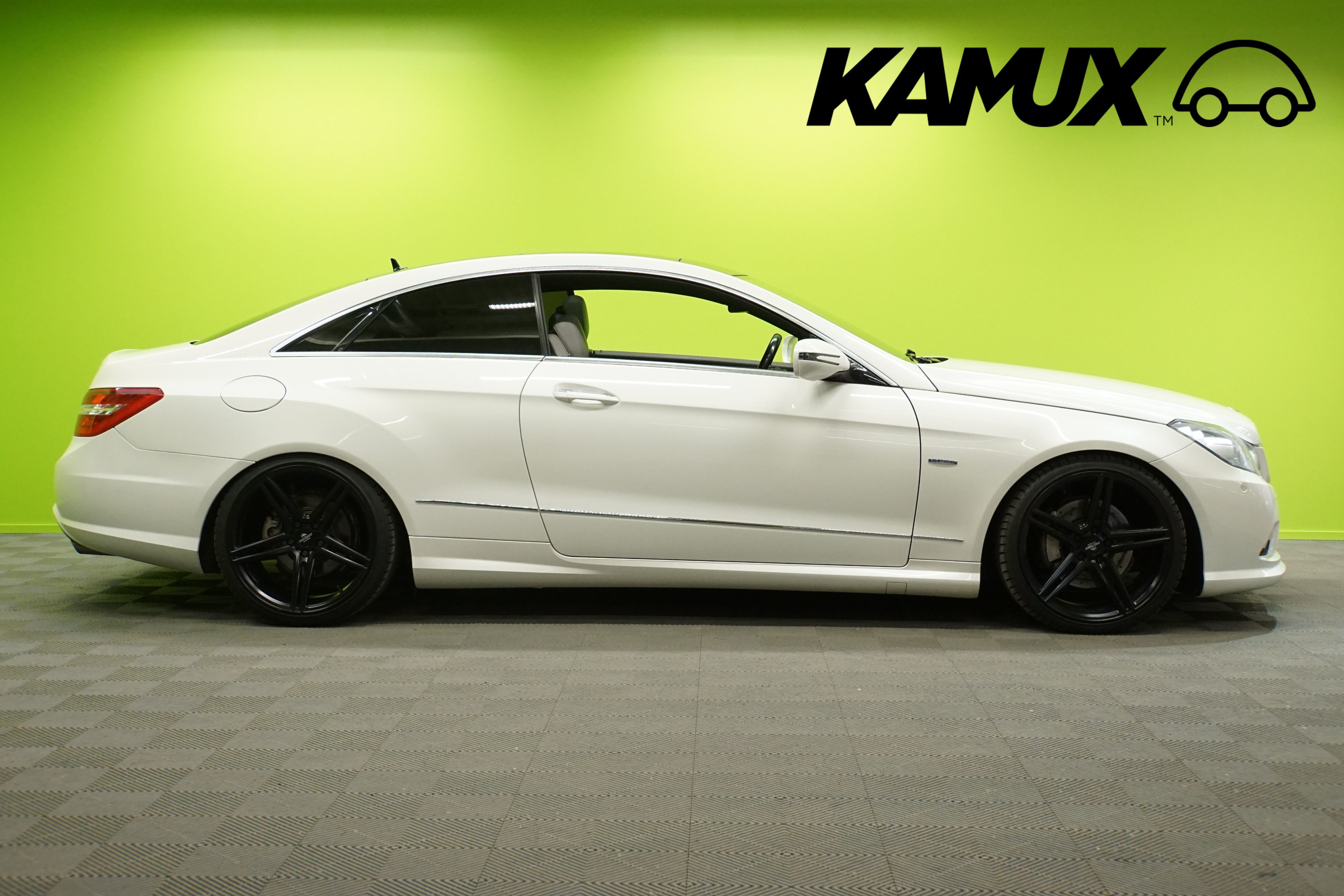 Mercedes-Benz E 2010