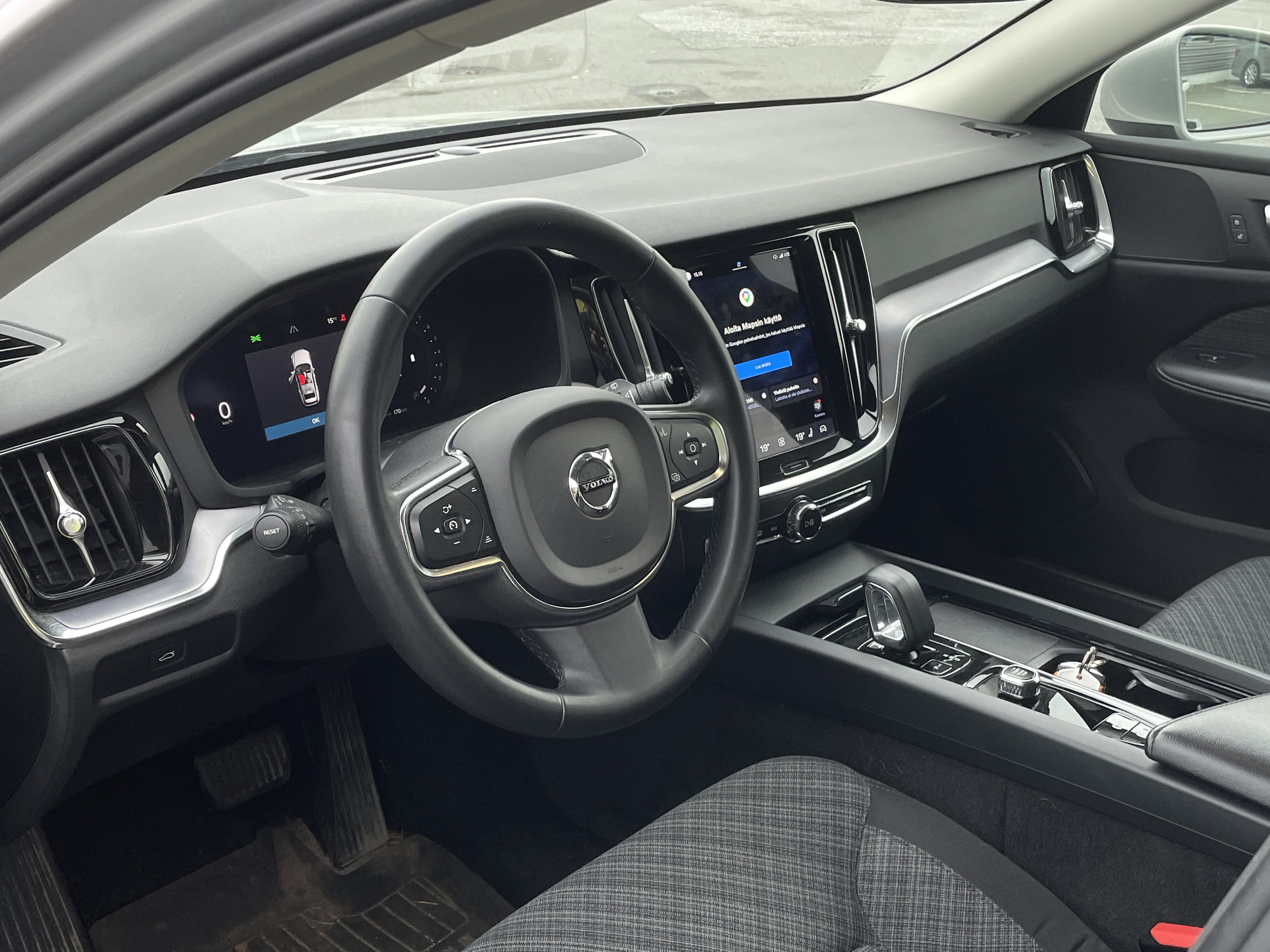 Volvo V60 2023