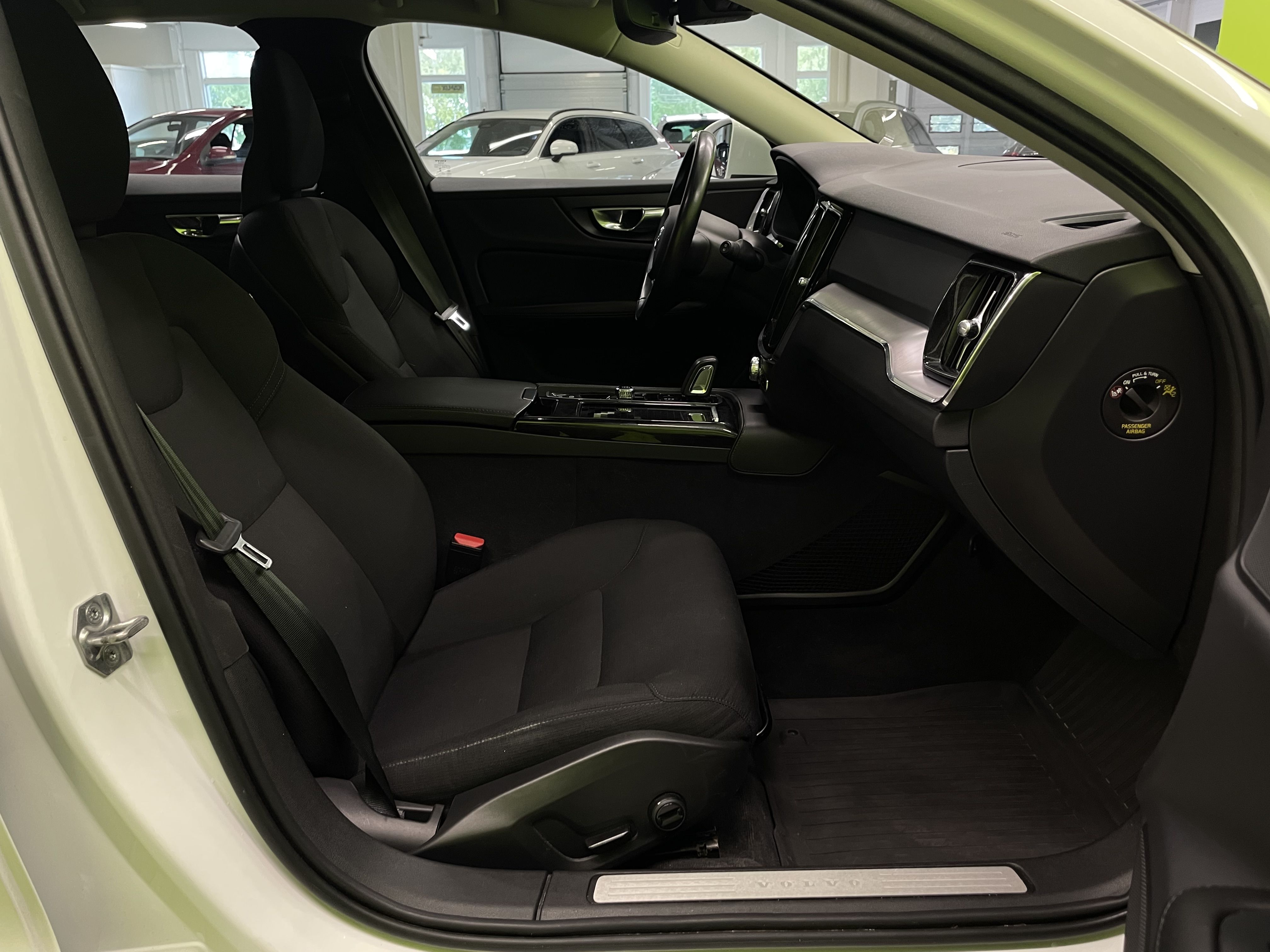 Volvo V60 2019