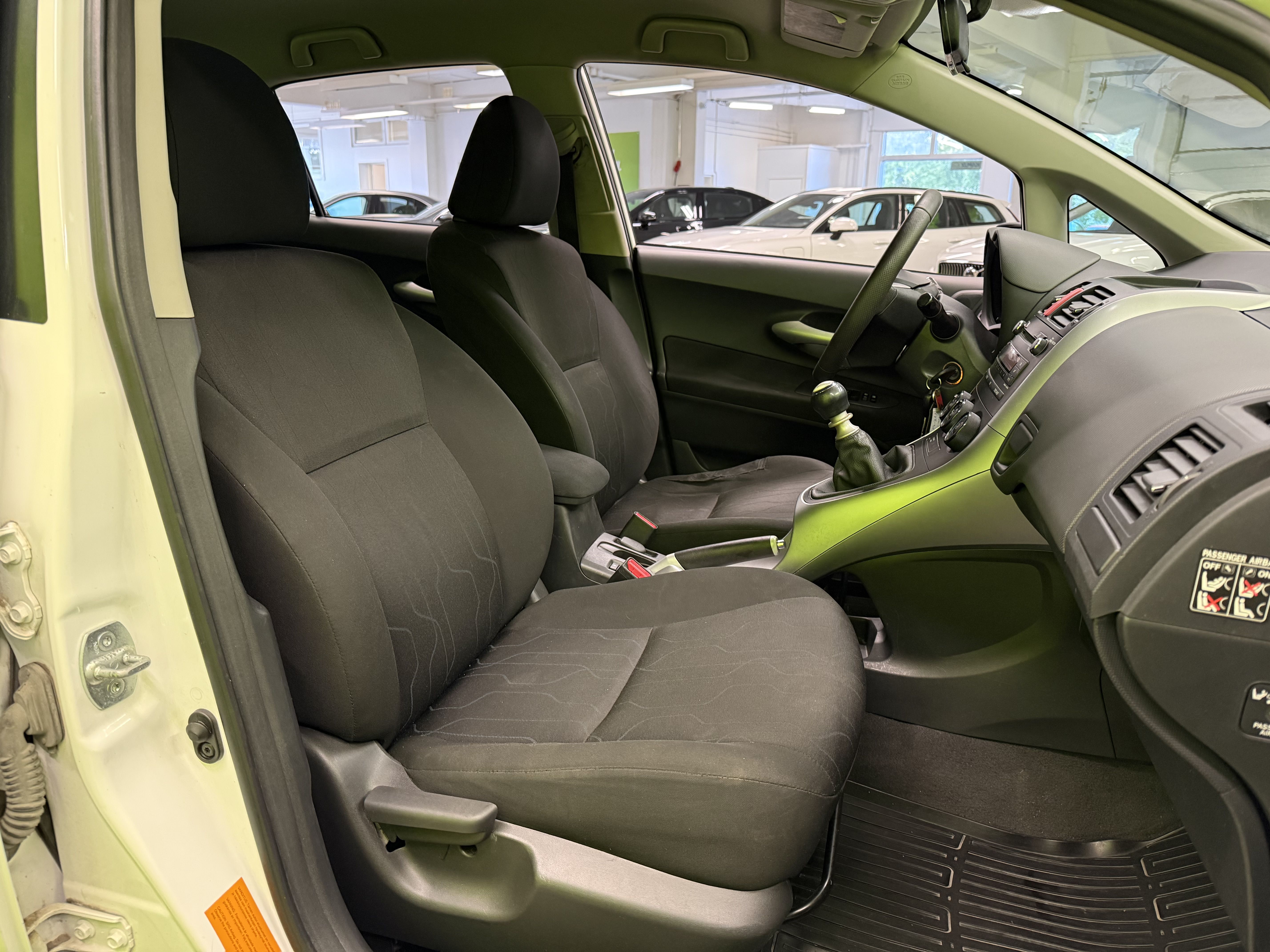 Toyota Auris 2011