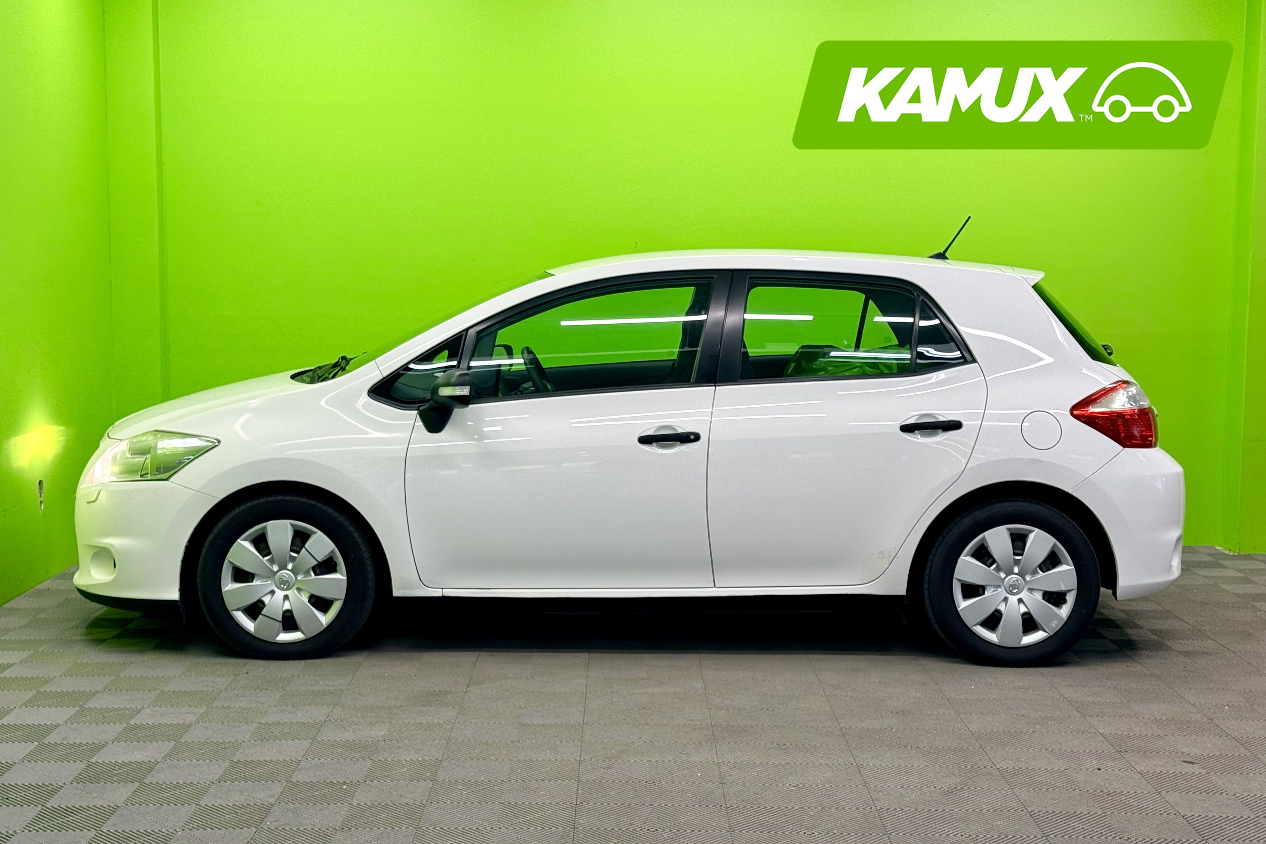 Toyota Auris 2011