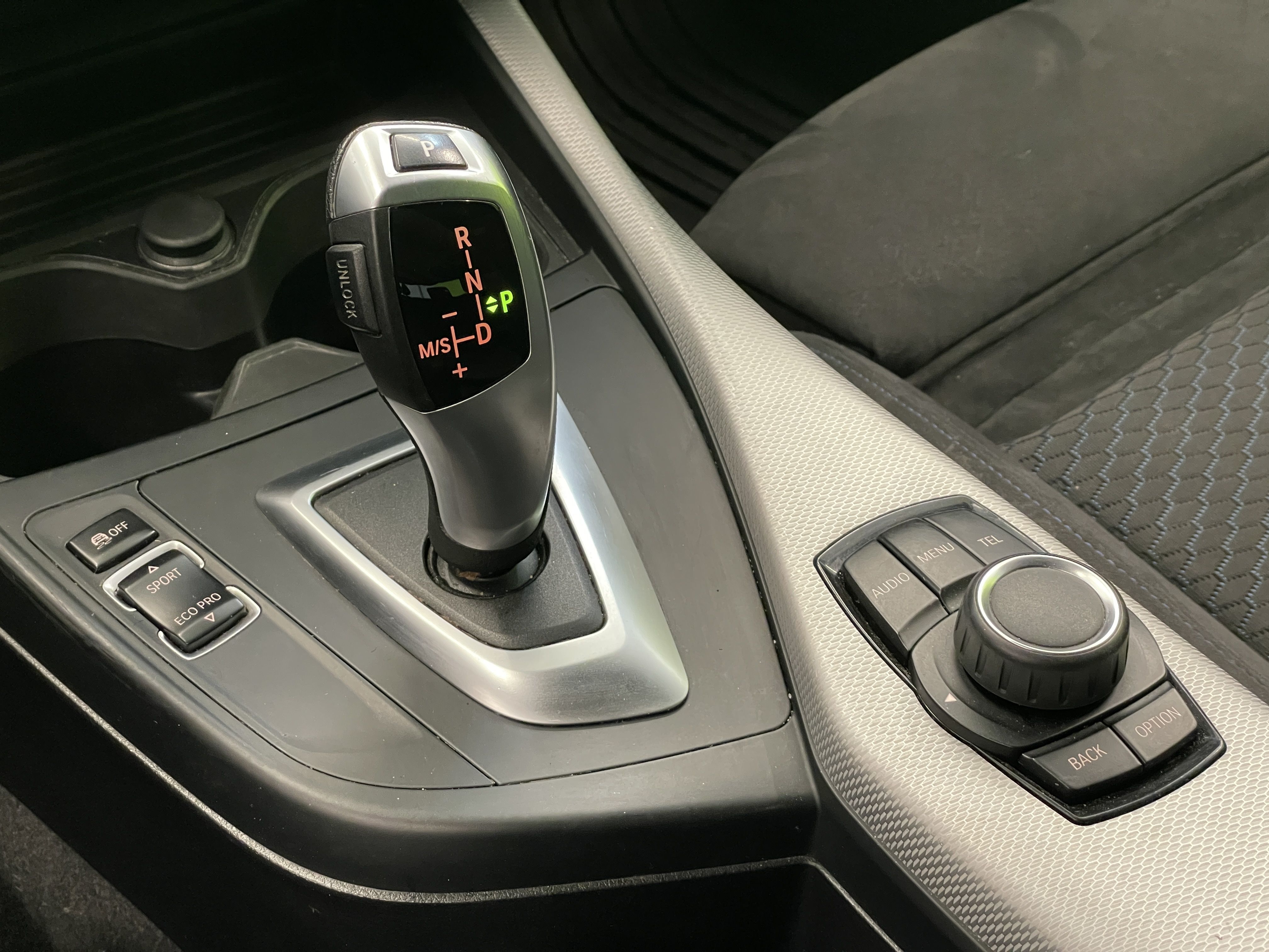 BMW 118 2017