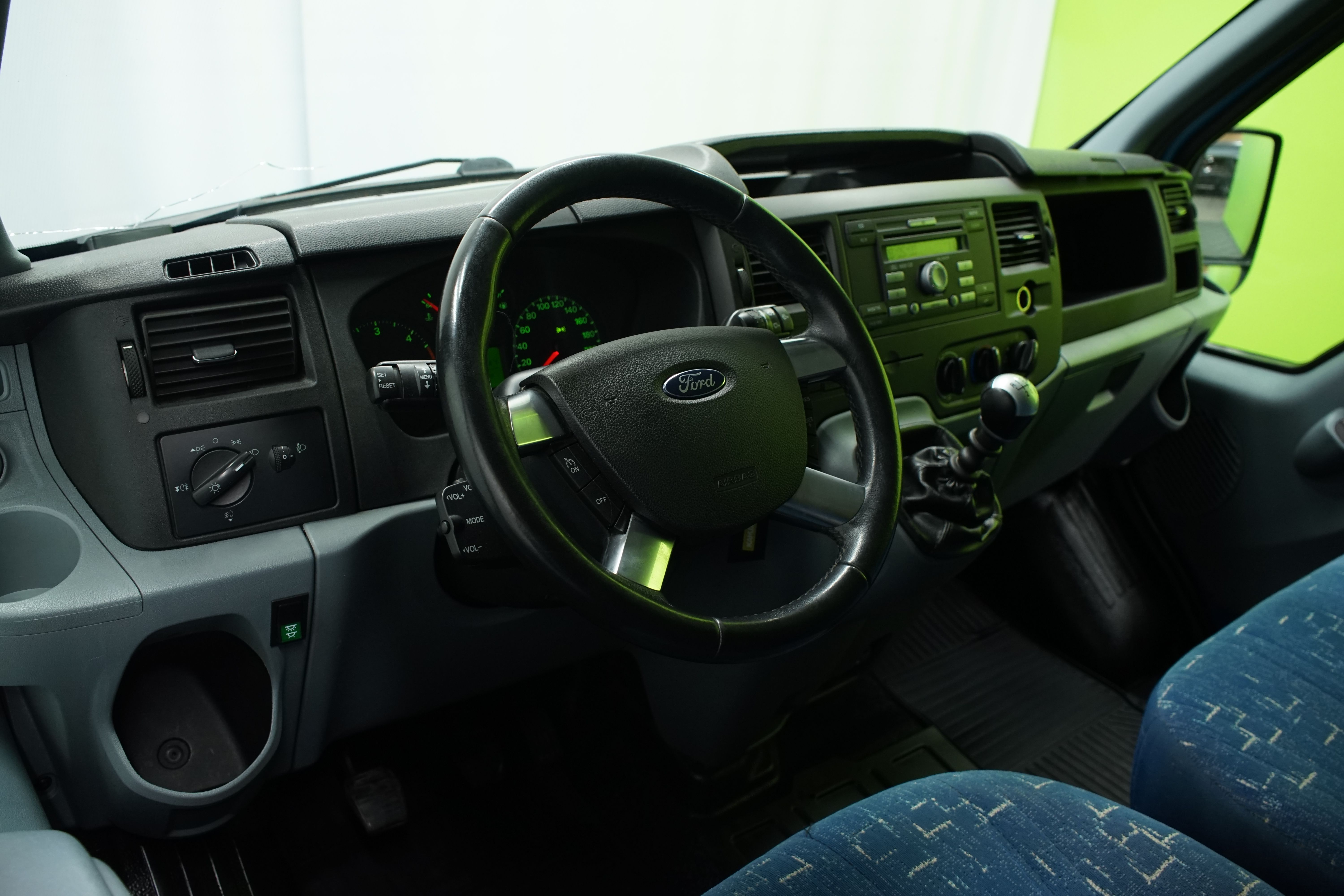 Ford Transit 2012