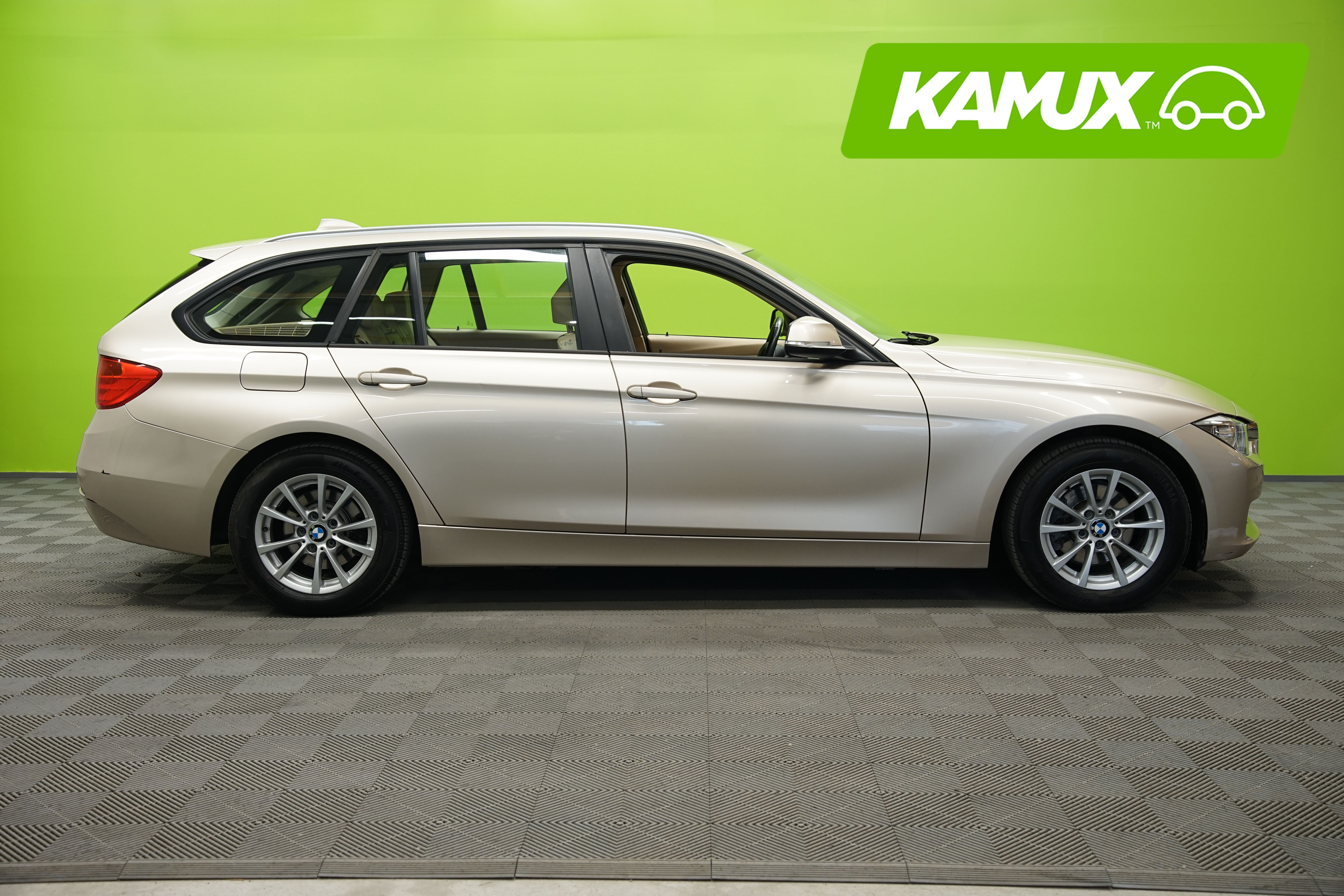 BMW 320 2013