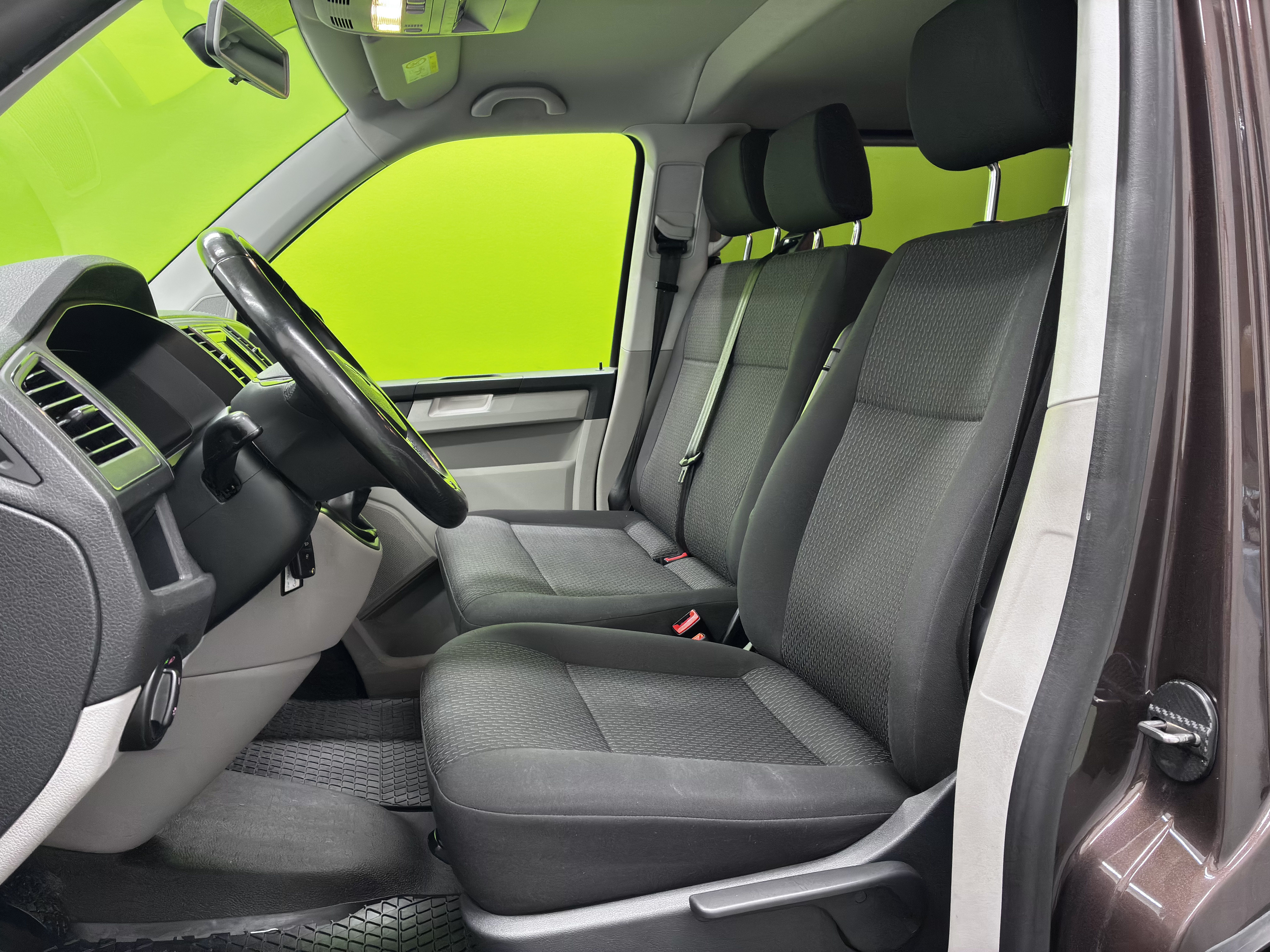 Volkswagen Caravelle 2017