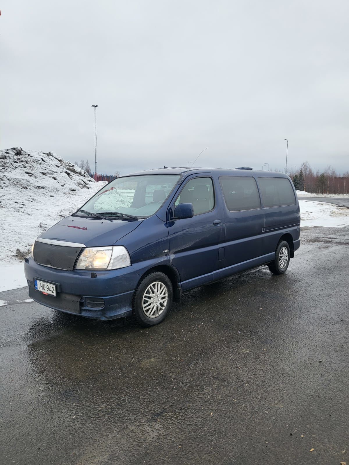 Toyota Hiace 2009