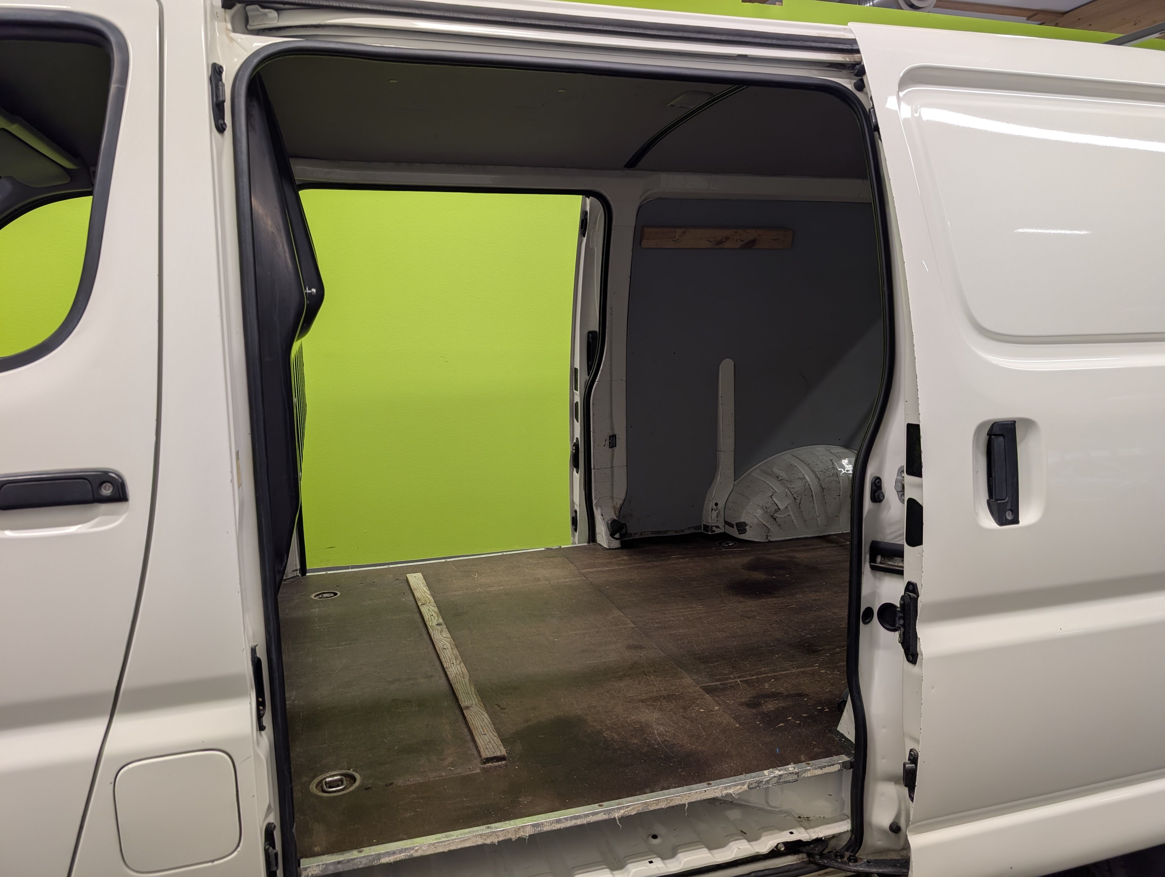 Toyota Hiace 2011