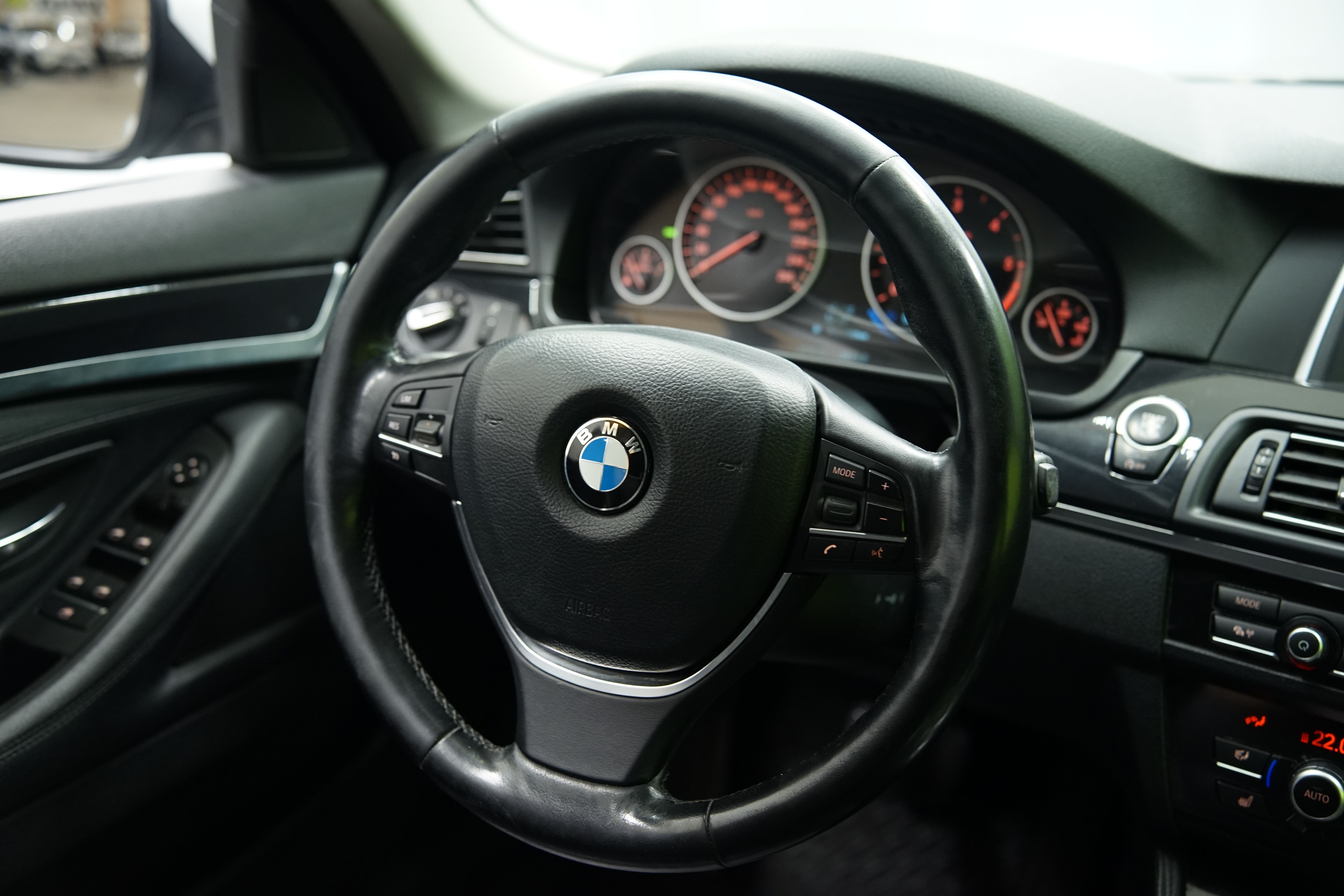 BMW 520 2014