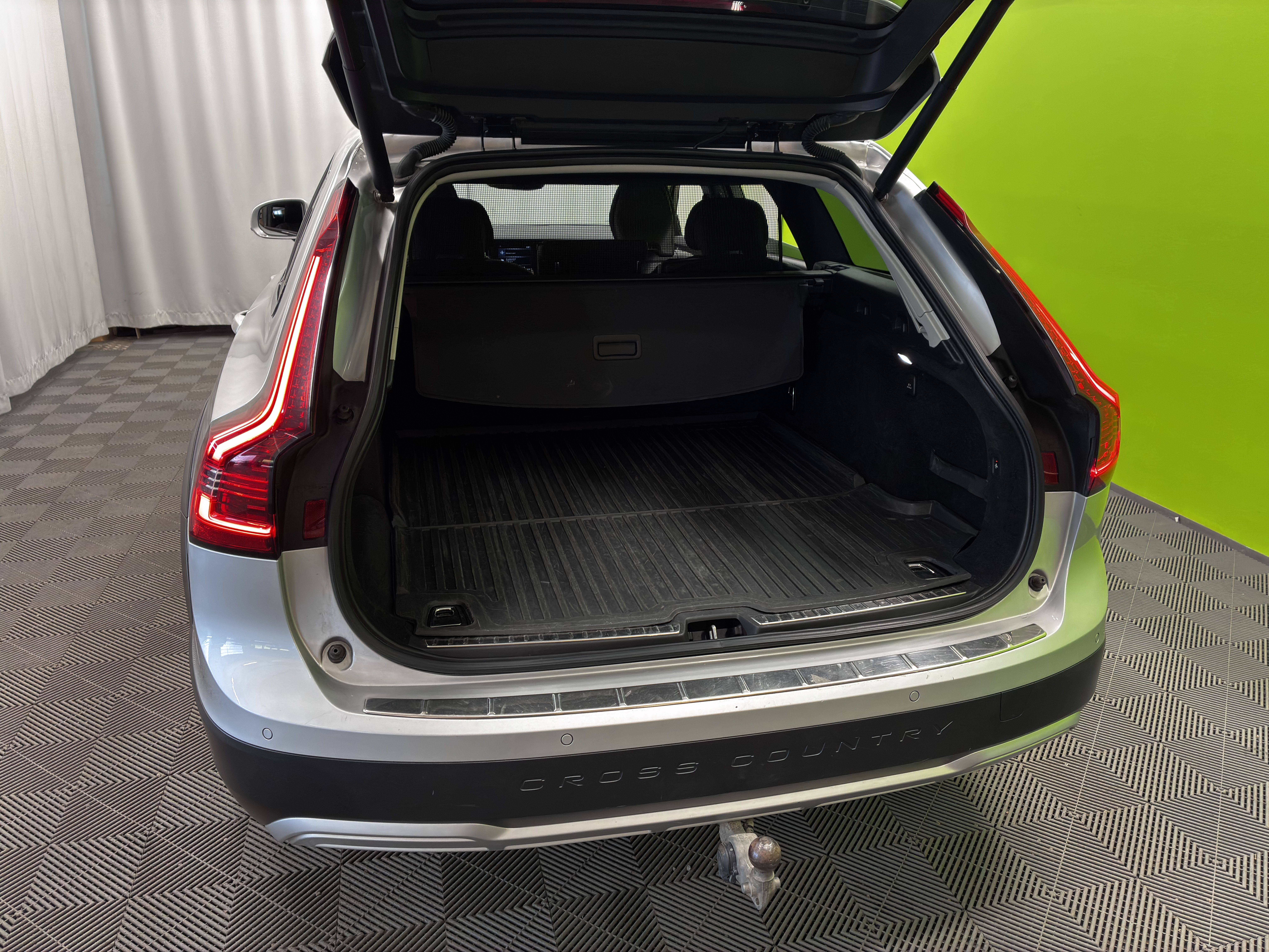 Volvo V90 Cross Country 2021