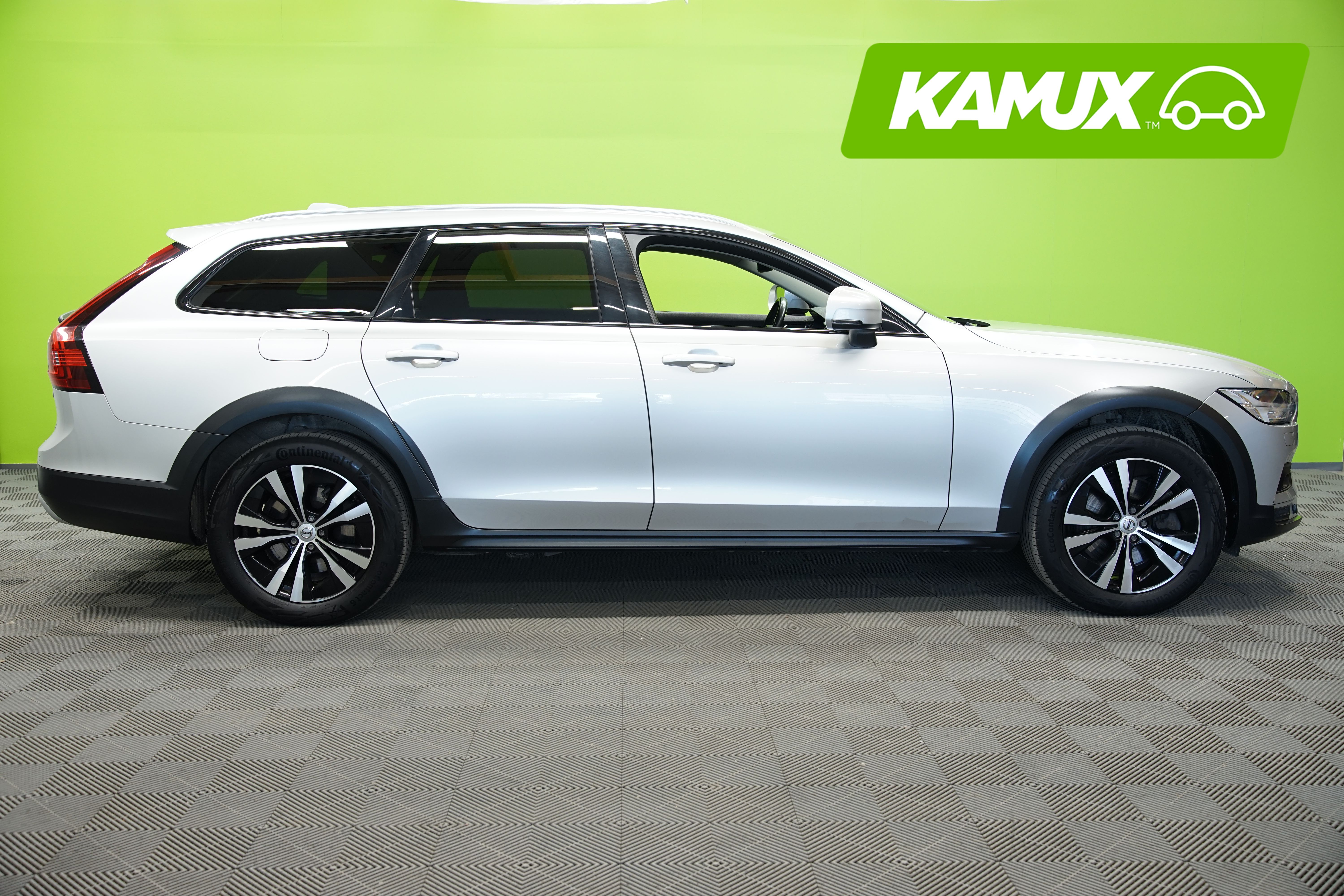 Volvo V90 Cross Country 2021