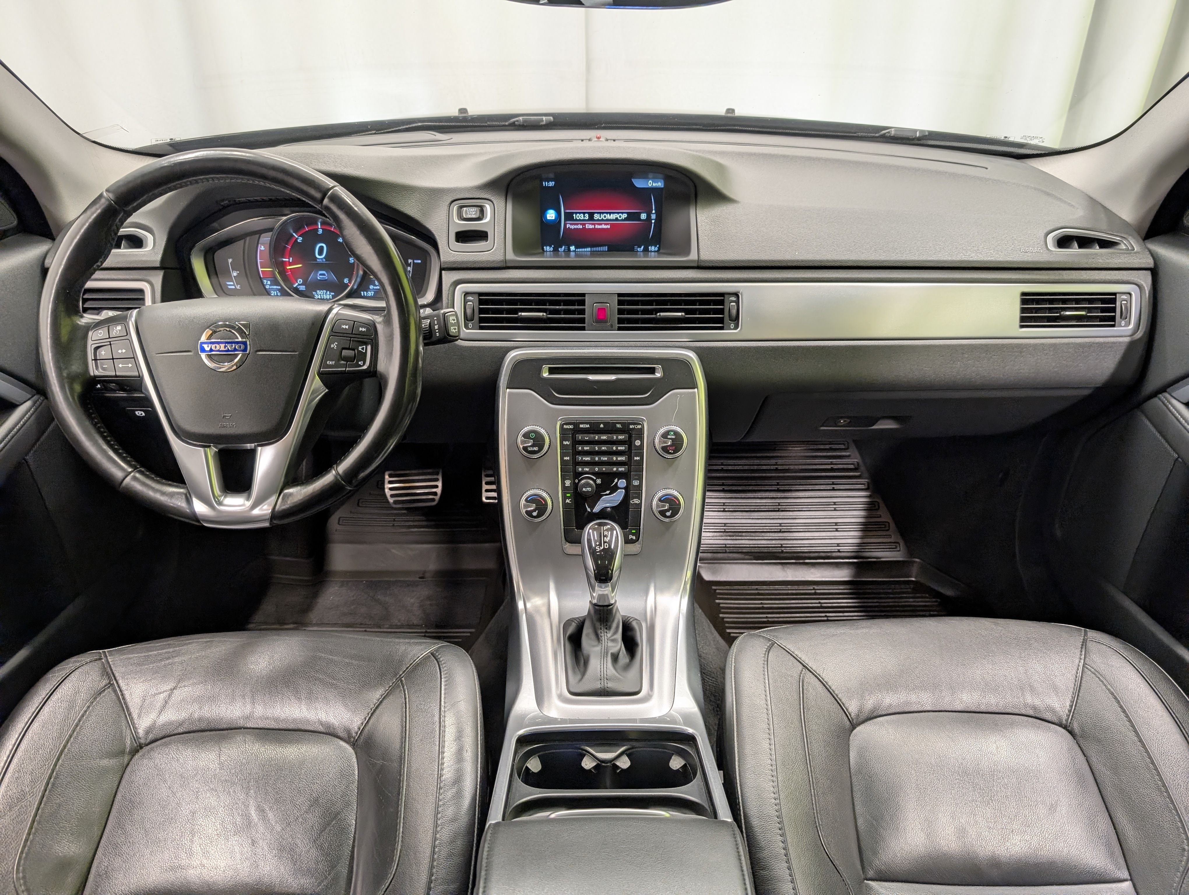 Volvo V70 2015