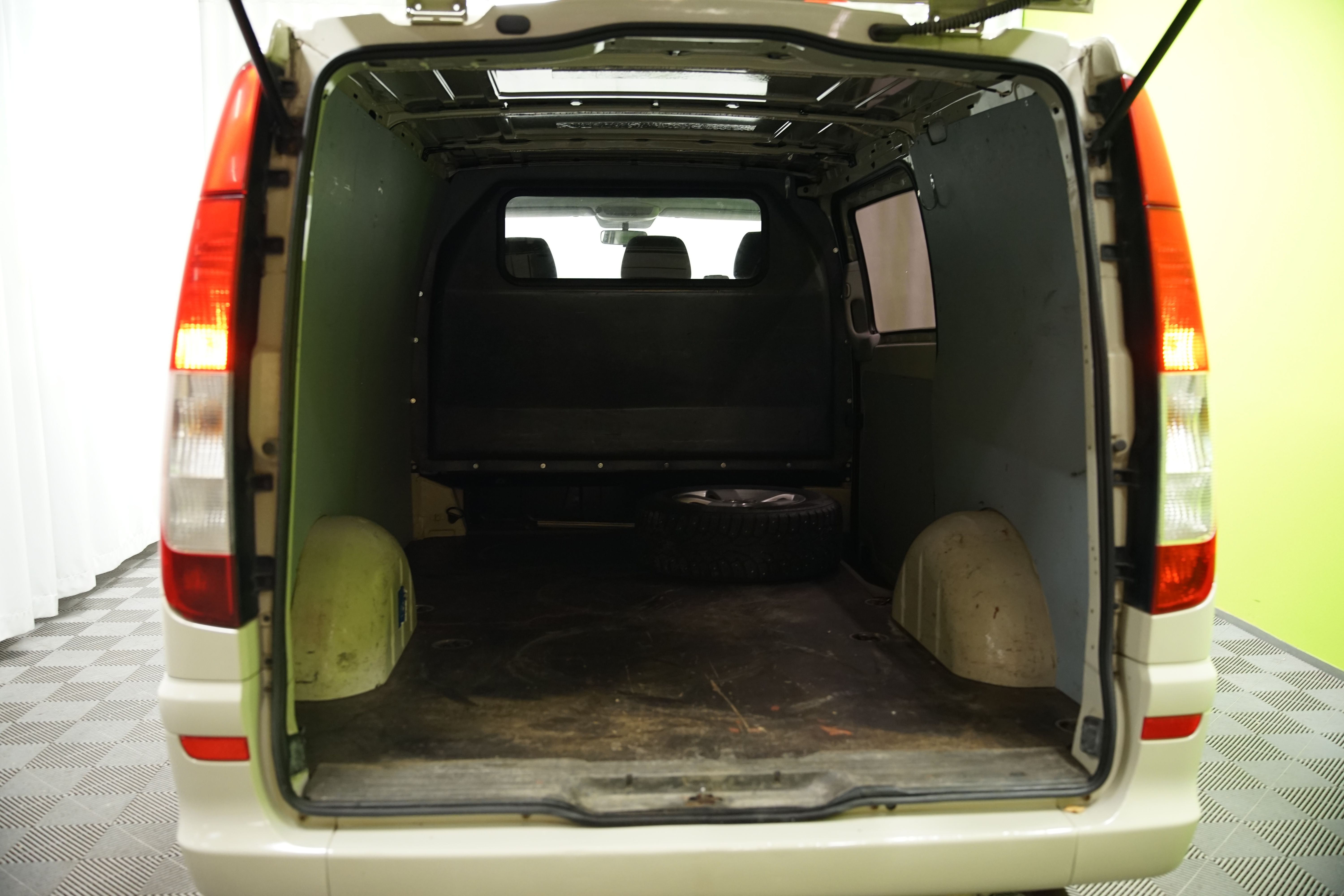 Mercedes-Benz Vito 2011