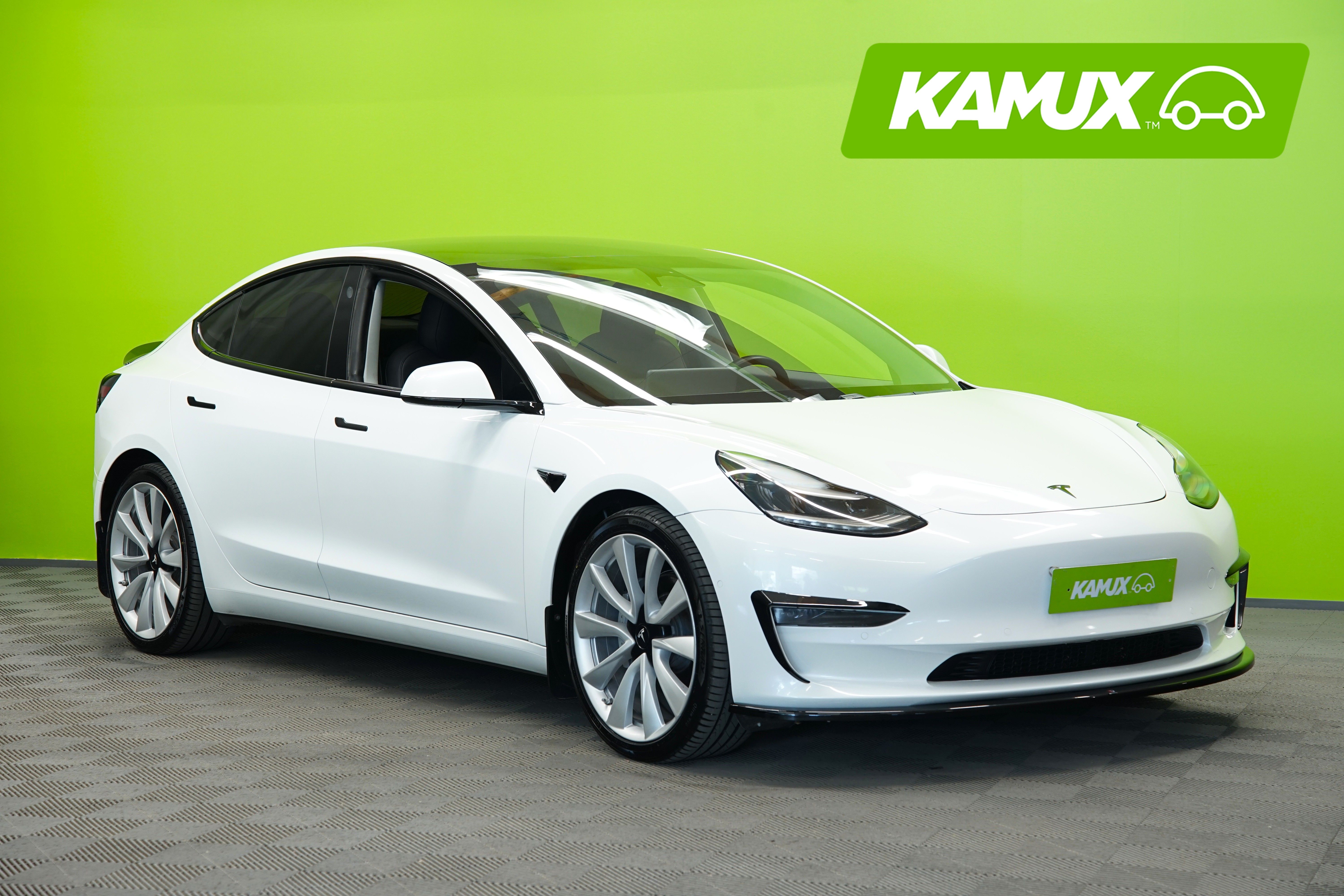 Tesla Model 3 2020