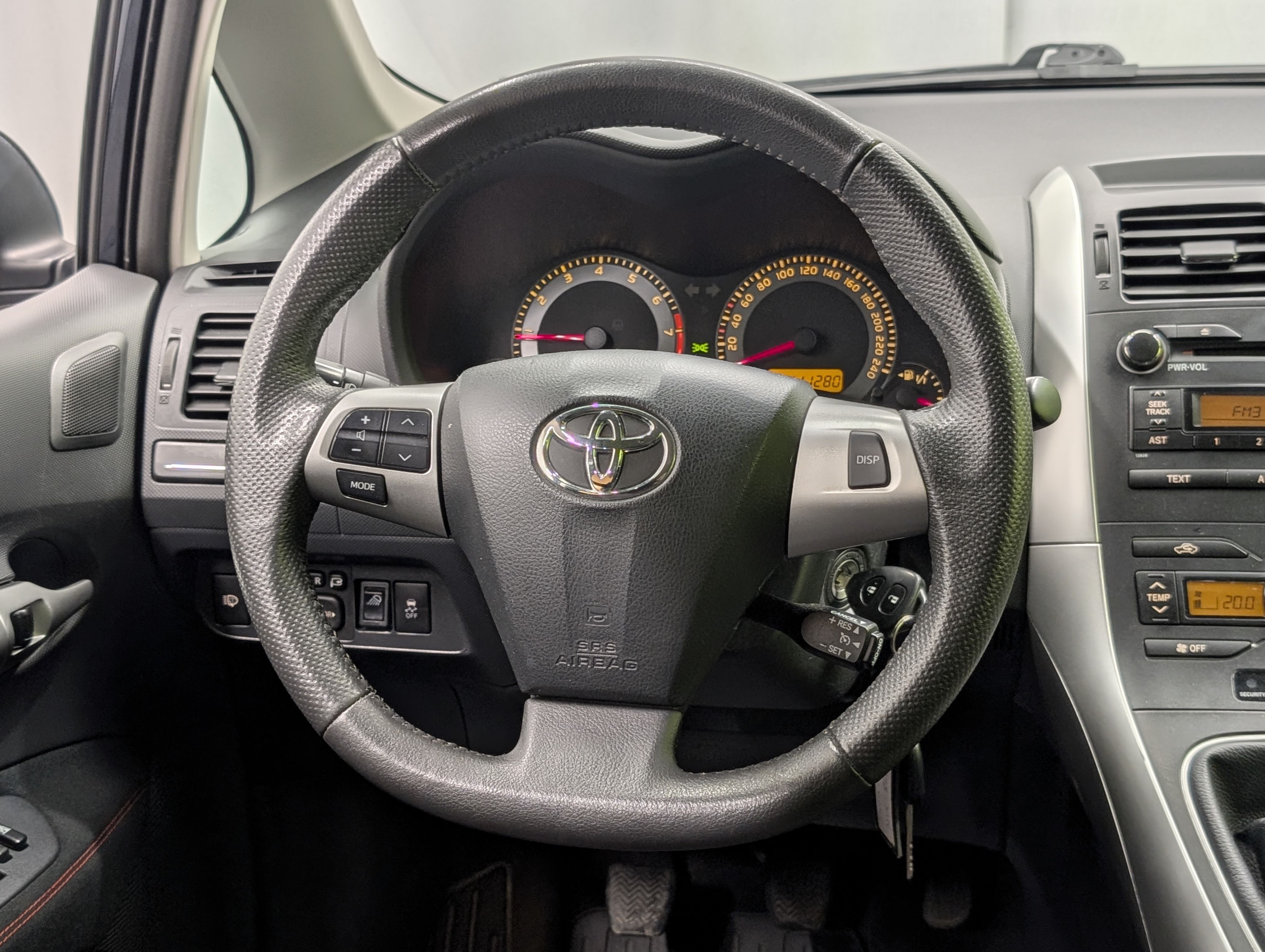 Toyota Auris 2012