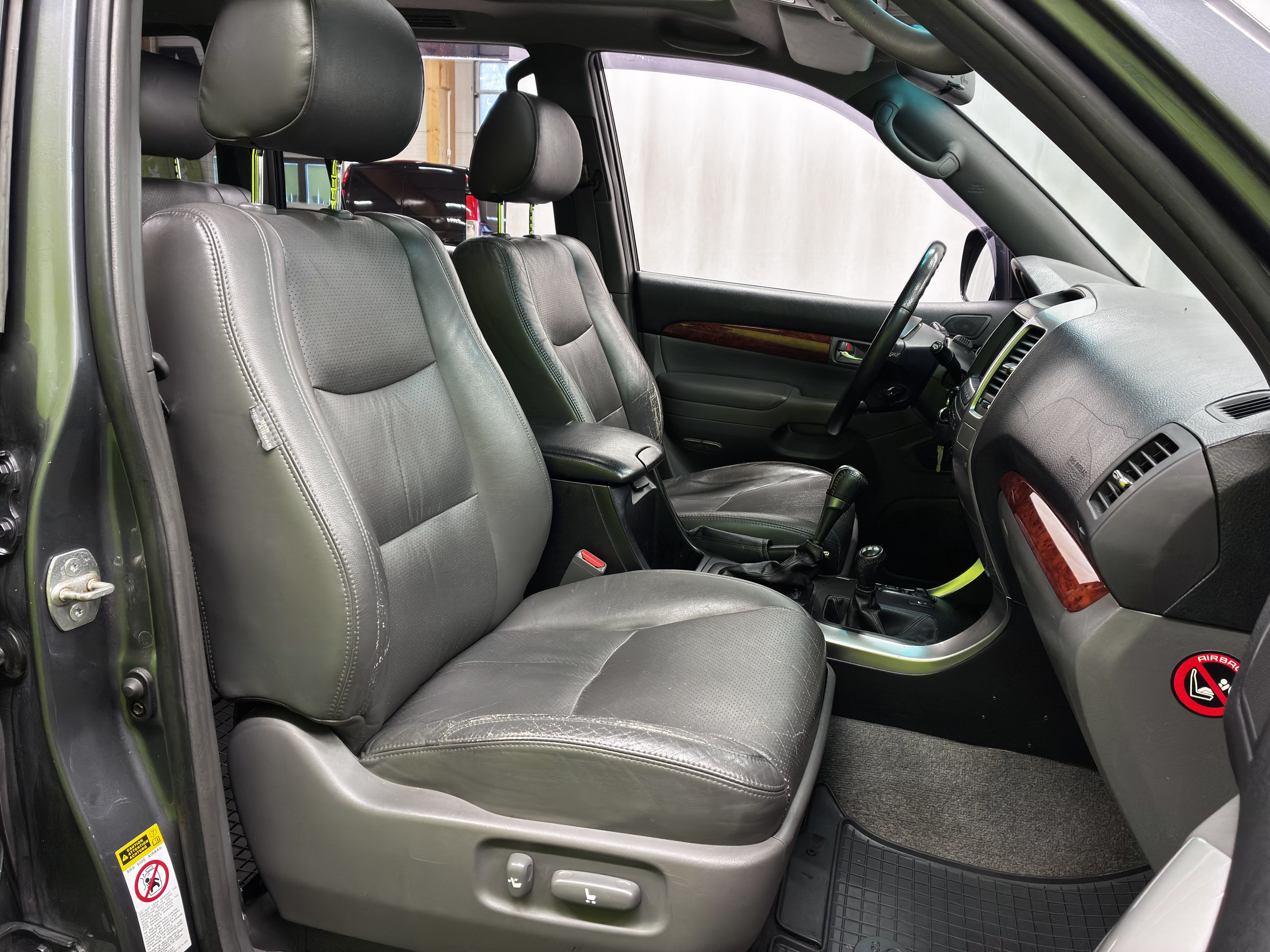 Toyota Land Cruiser 2003